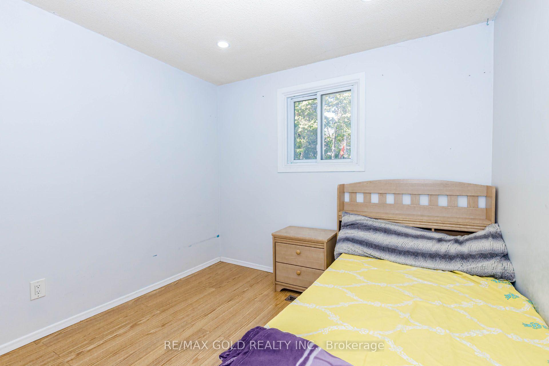 Photo 28 of 58 Homestead Place, Kitchener, Forest Heights — HOMEH