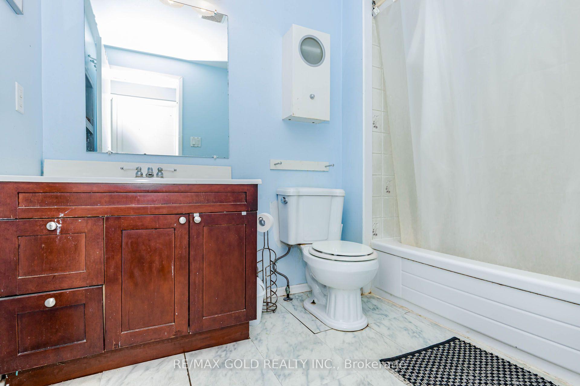 Photo 30 of 58 Homestead Place, Kitchener, Forest Heights — HOMEH