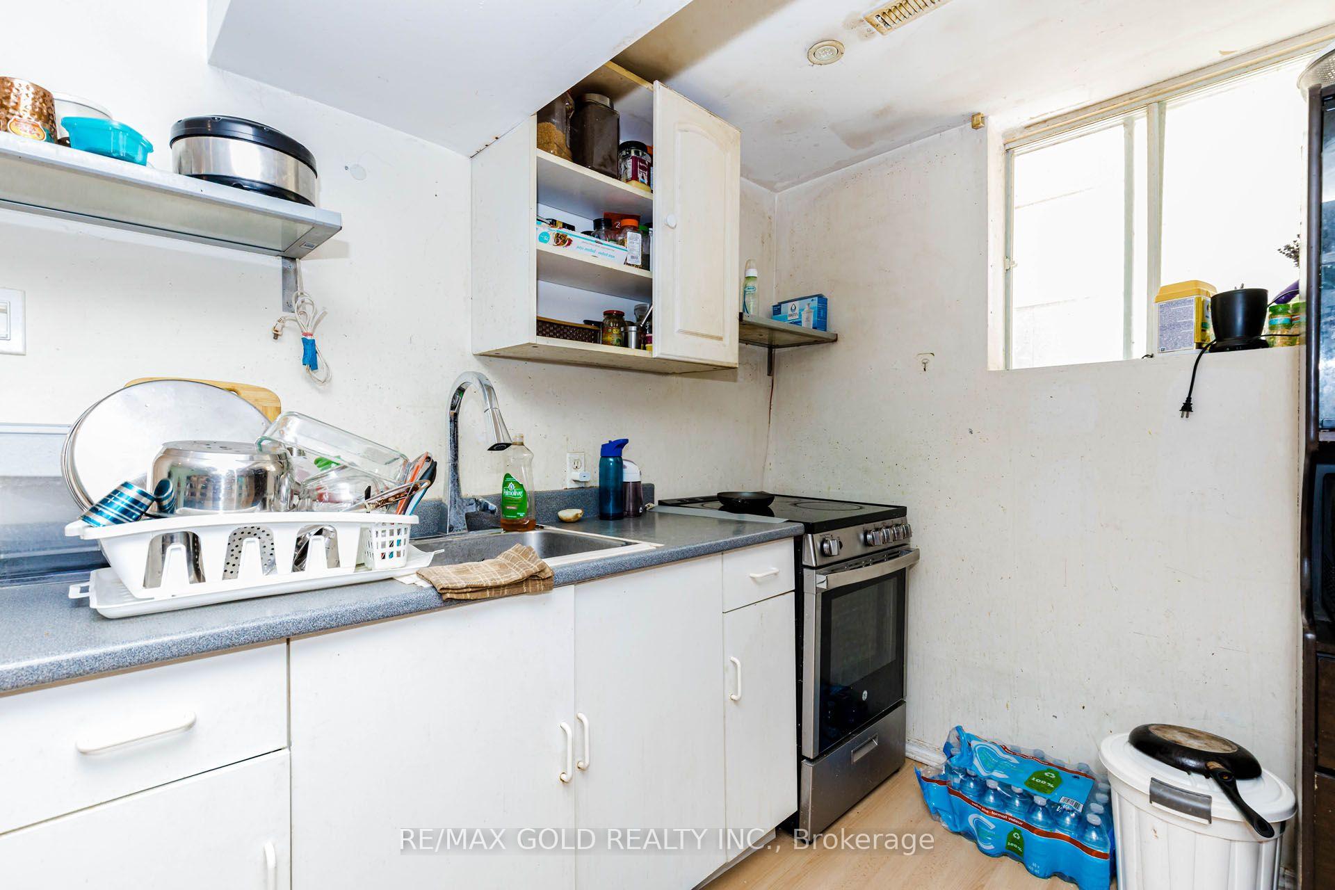 Photo 41 of 58 Homestead Place, Kitchener, Forest Heights — HOMEH
