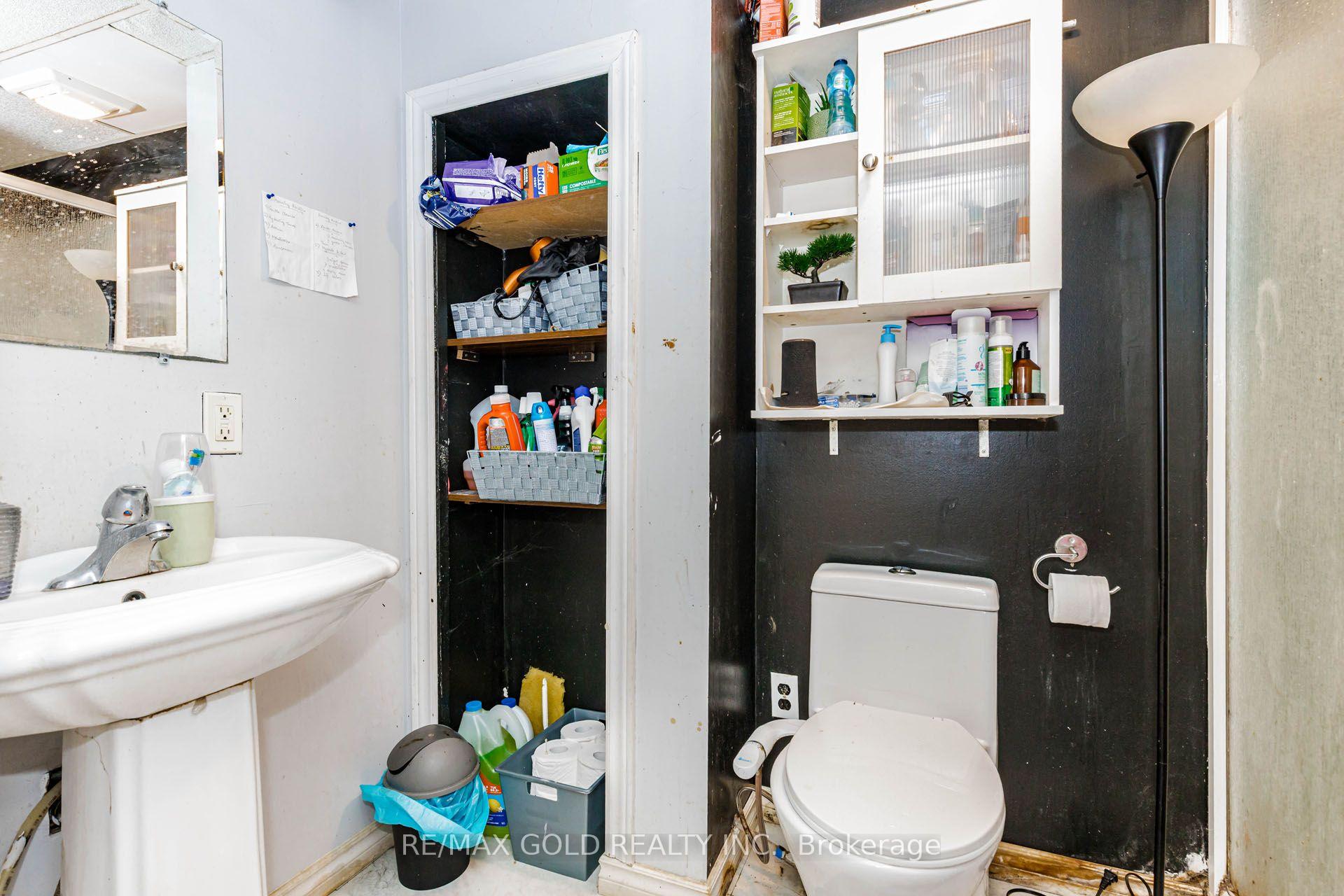 Photo 43 of 58 Homestead Place, Kitchener, Forest Heights — HOMEH