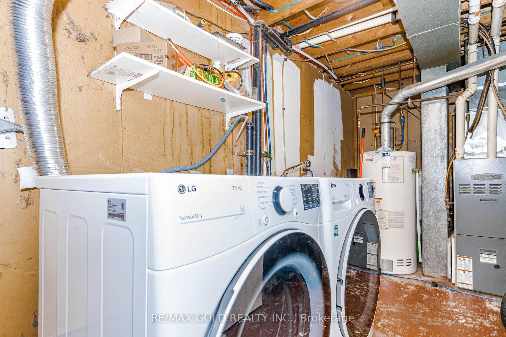 Photo 45 of 58 Homestead Place, Kitchener, Forest Heights — HOMEH
