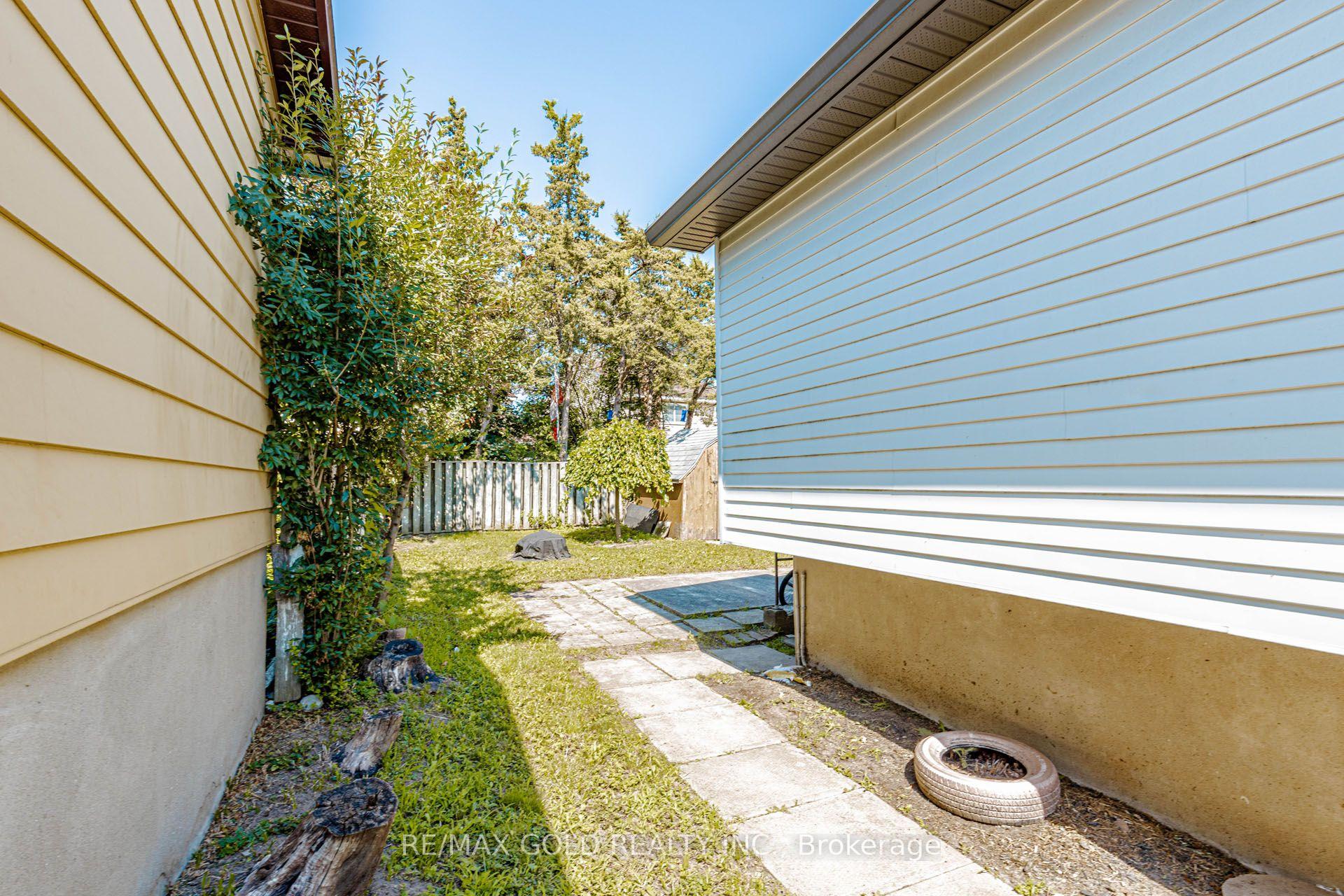Photo 46 of 58 Homestead Place, Kitchener, Forest Heights — HOMEH