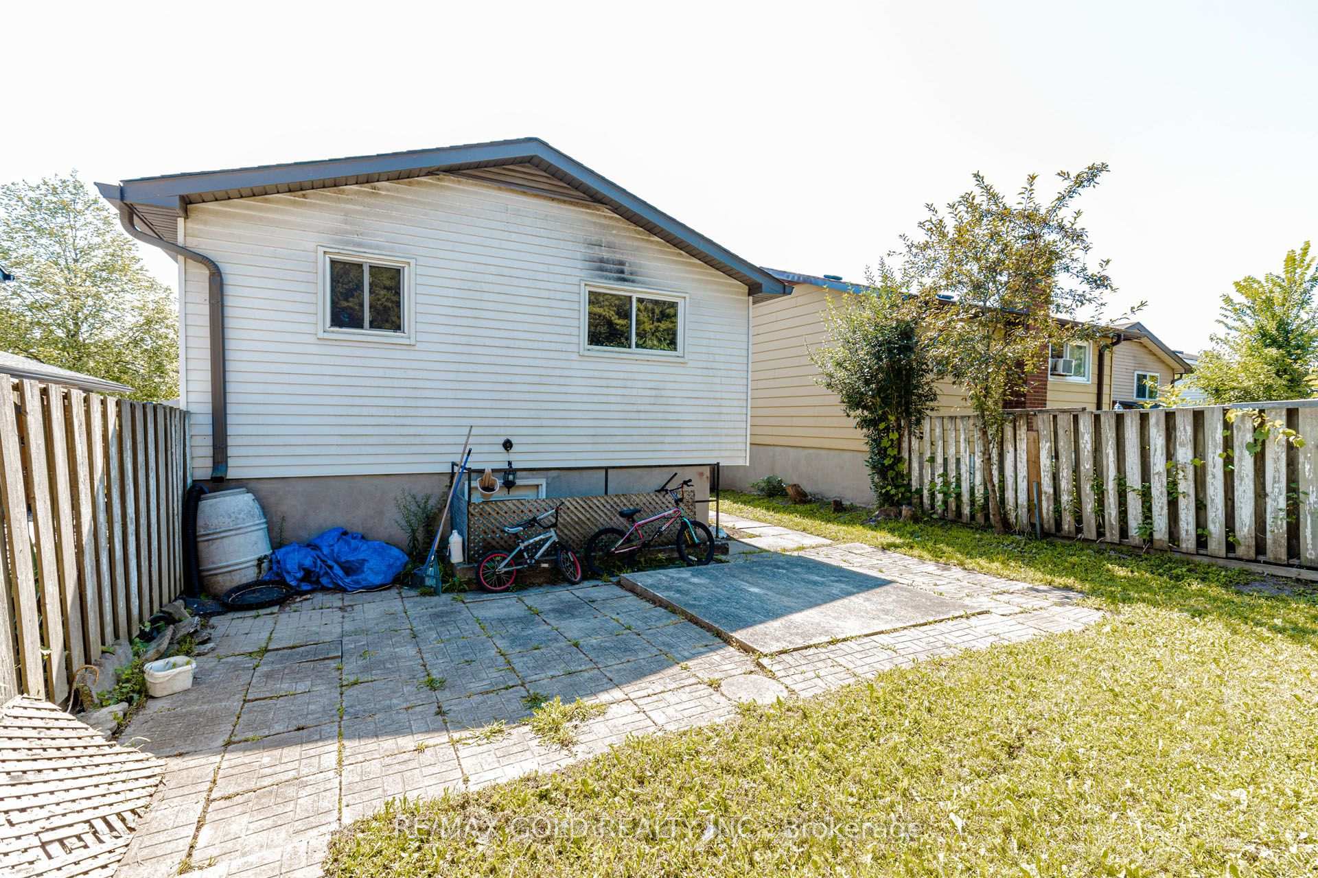 Photo 49 of 58 Homestead Place, Kitchener, Forest Heights — HOMEH