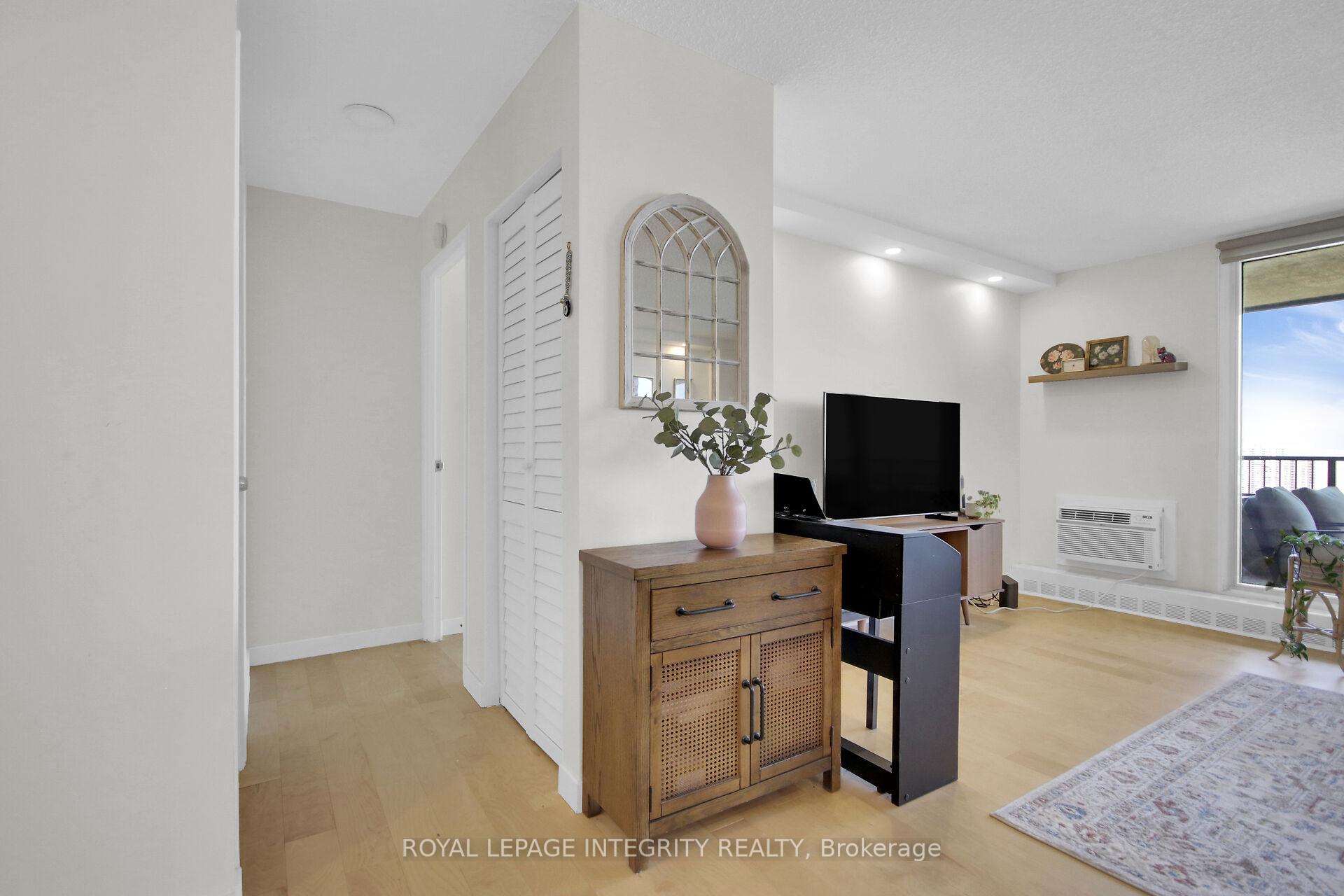 Photo 16 of Unit 2701, 1785 Frobisher Lane, Ottawa, Riverview Park — HOMEH