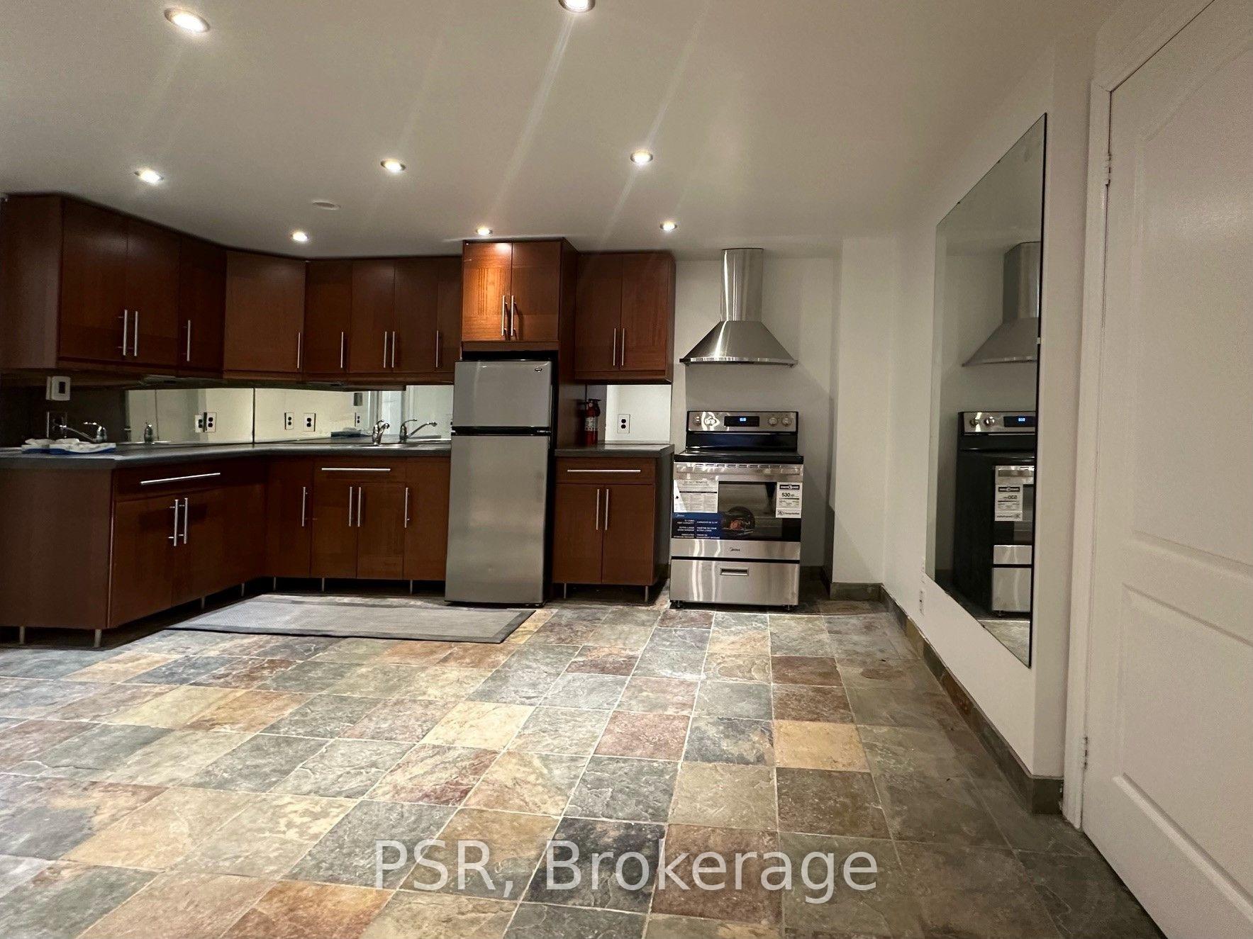 Photo 4 of Unit Lower, 5510 Red Brush Drive, Mississauga, Hurontario — HOMEH