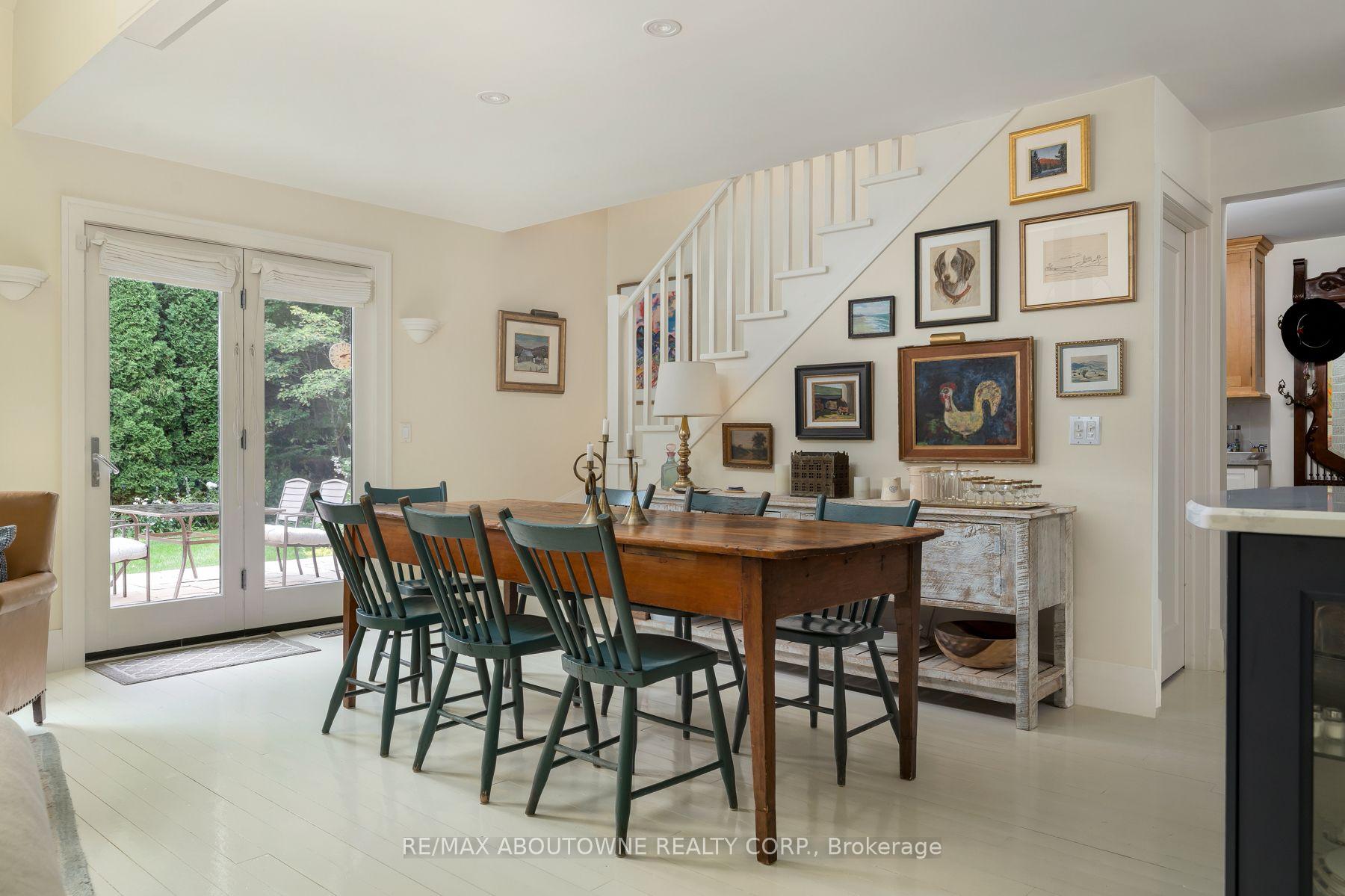 Photo 12 of 23 Alice Street E, Blue Mountains — HOMEH