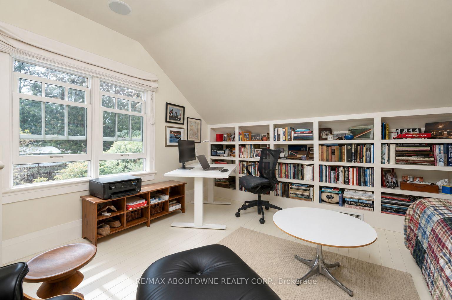 Photo 28 of 23 Alice Street E, Blue Mountains — HOMEH