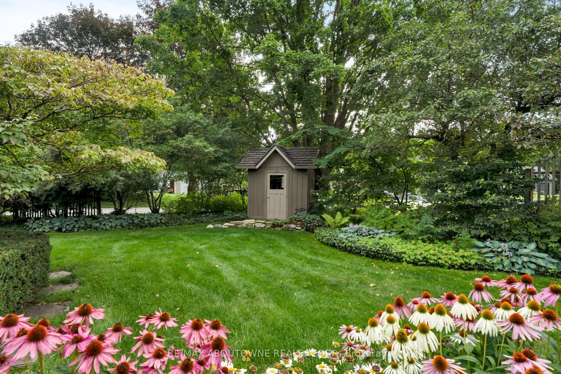 Photo 40 of 23 Alice Street E, Blue Mountains — HOMEH