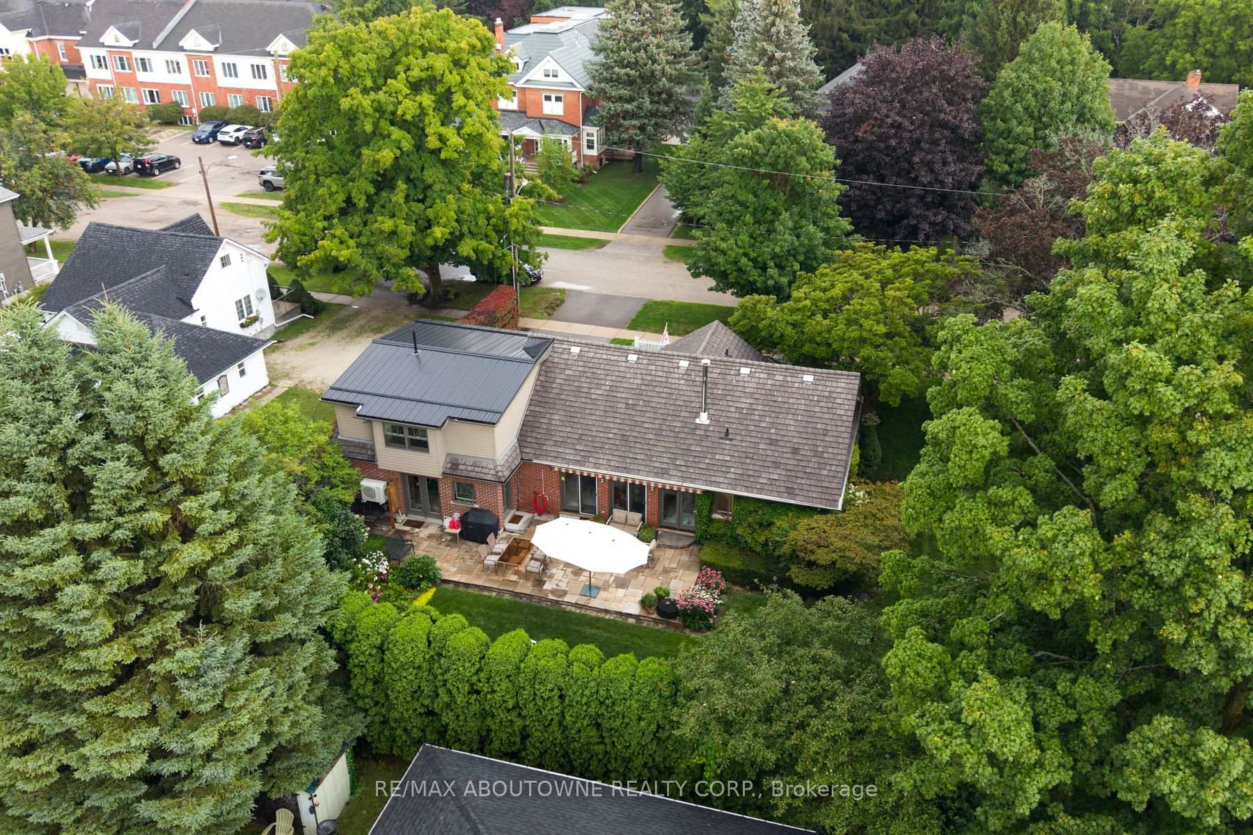 Photo 43 of 23 Alice Street E, Blue Mountains — HOMEH