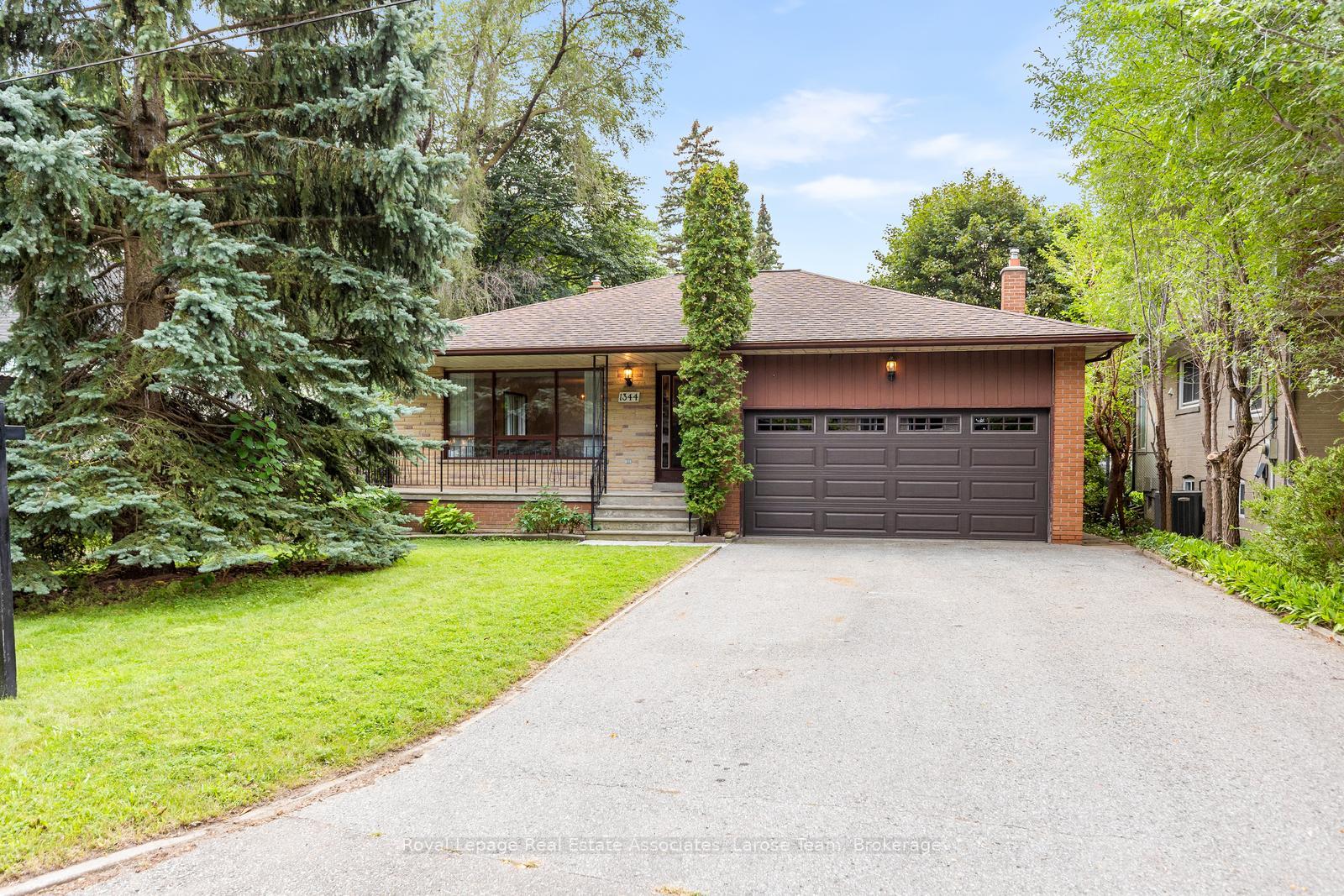 Front of 1344 Kenmuir Avenue