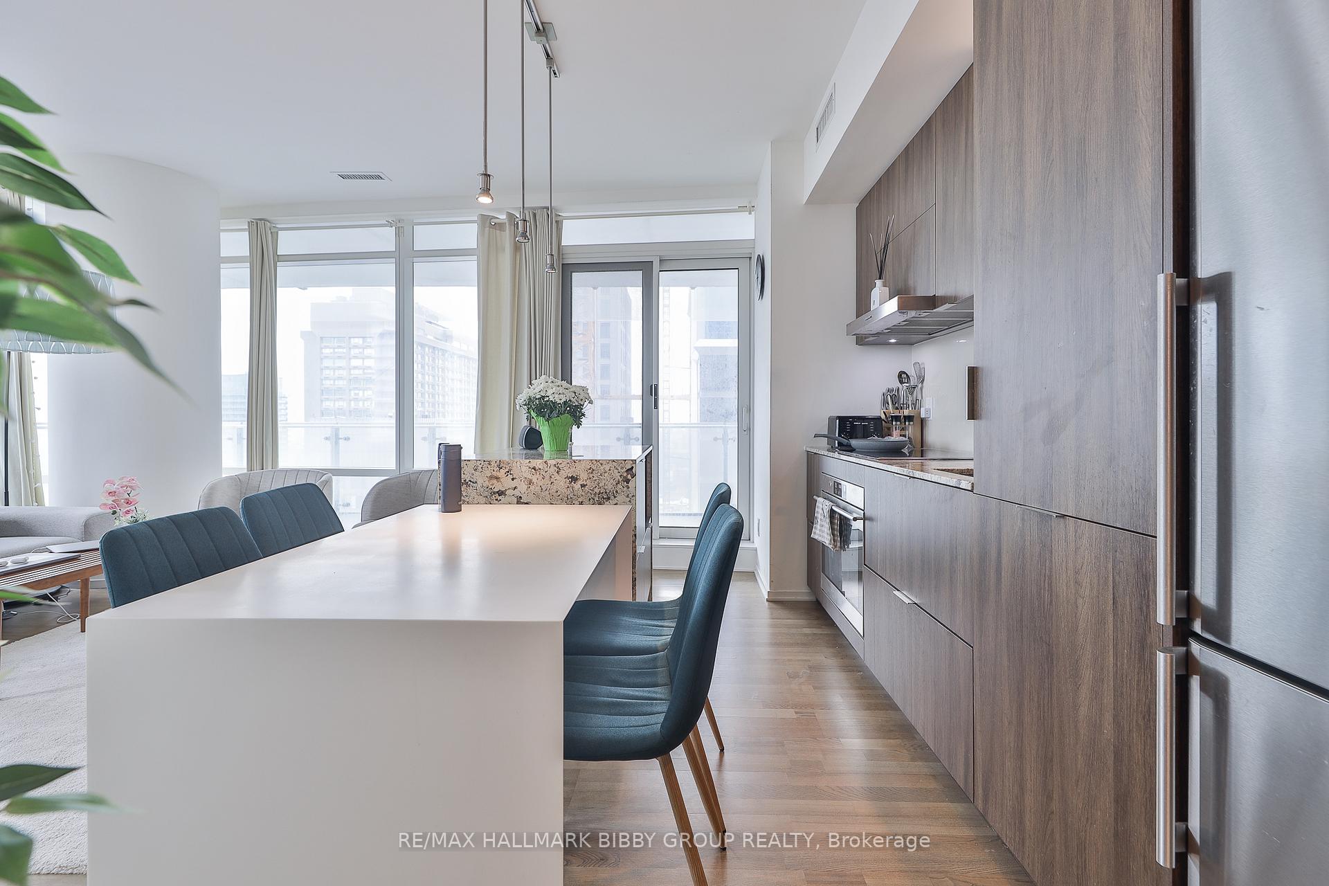Photo 6 of Unit 3807, 1 Bloor Street E, Toronto, Church-Yonge Corridor — HOMEH