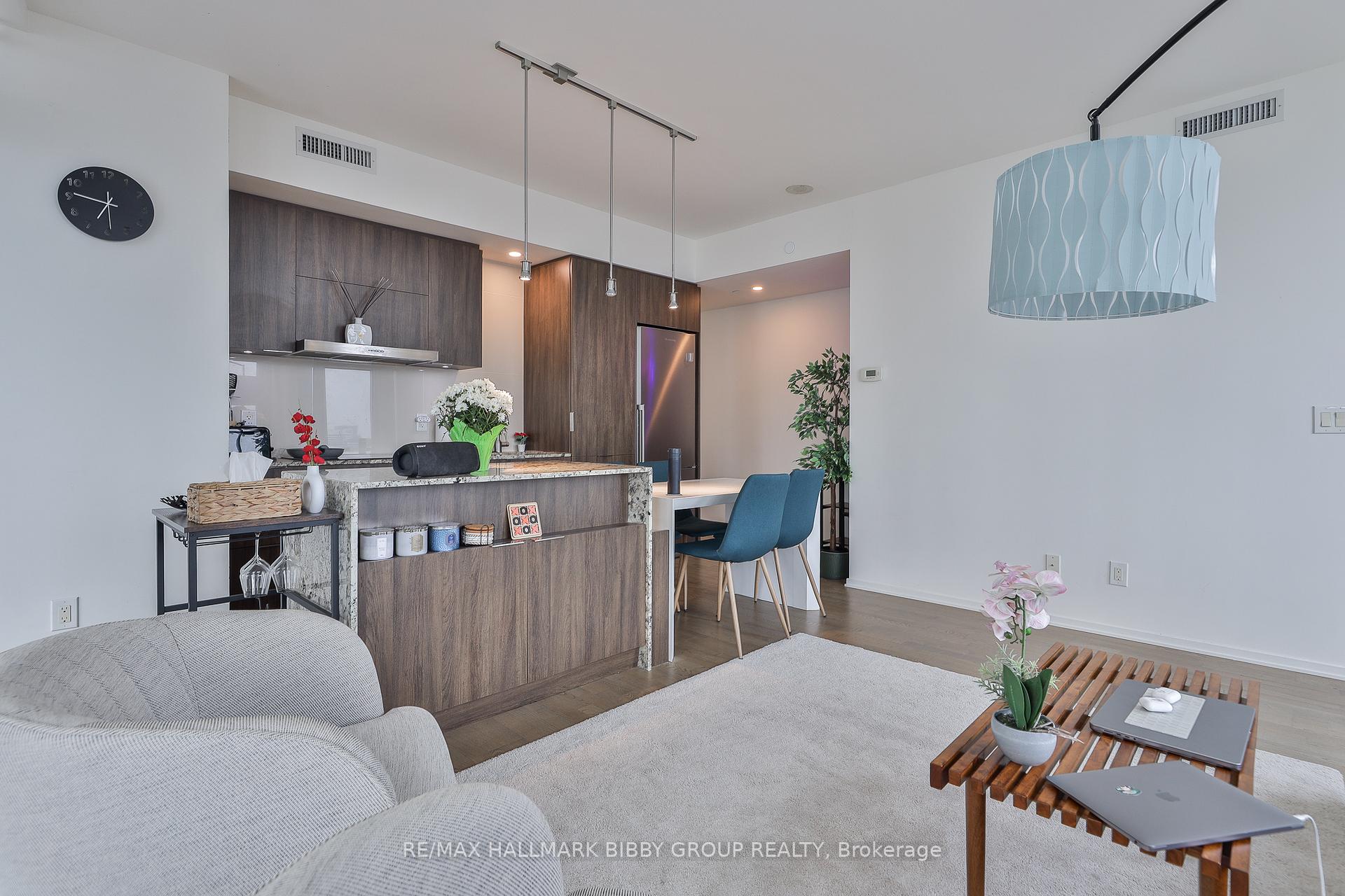 Photo 7 of Unit 3807, 1 Bloor Street E, Toronto, Church-Yonge Corridor — HOMEH