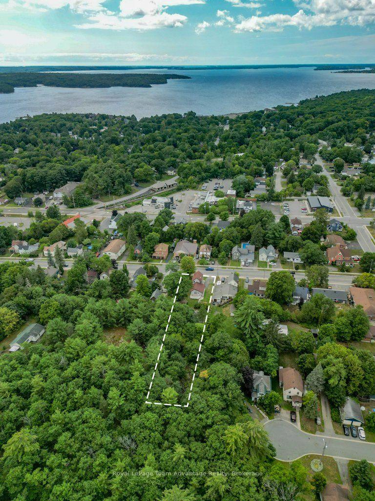 Photo 9 of 111 Gibson St Street, Parry Sound — HOMEH