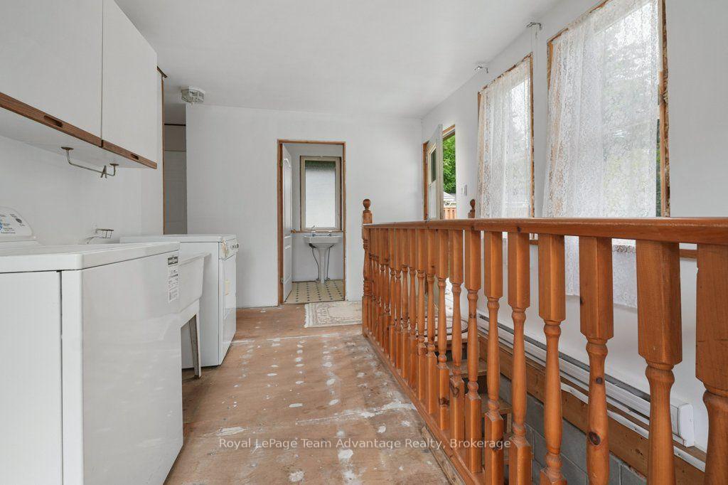 Photo 18 of 111 Gibson St Street, Parry Sound — HOMEH