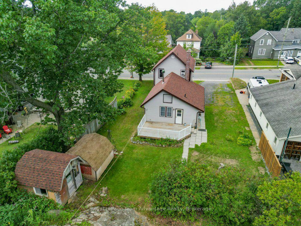 Photo 2 of 111 Gibson St Street, Parry Sound — HOMEH