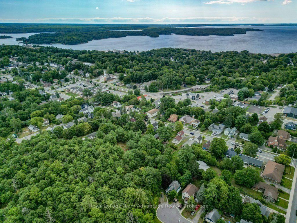 Photo 36 of 111 Gibson St Street, Parry Sound — HOMEH