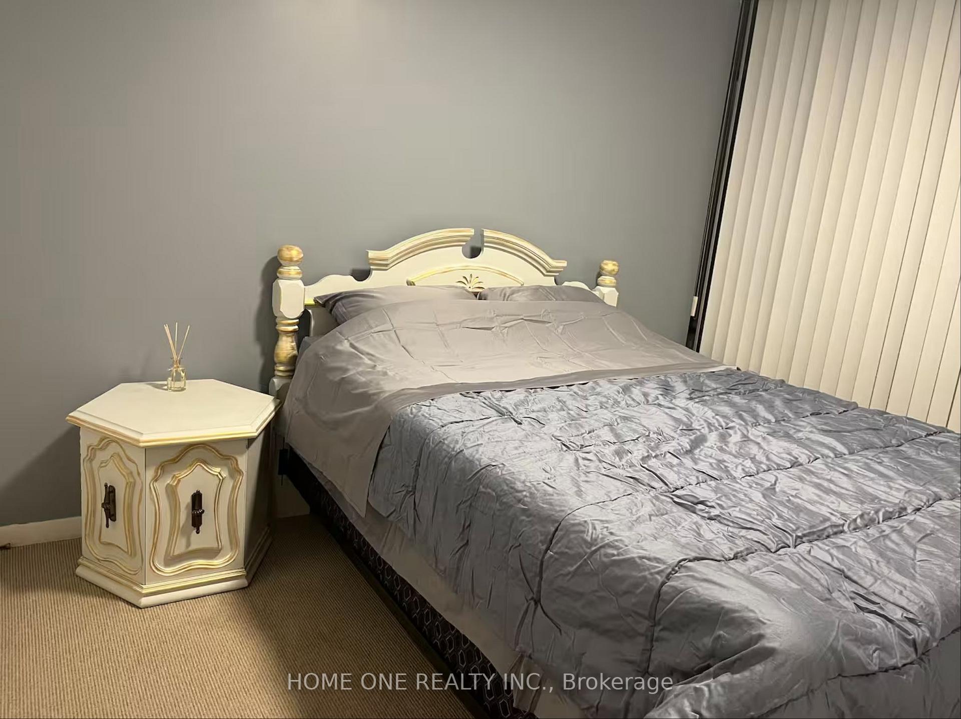 Photo 3 of Unit 706, 38 Grenville Street, Toronto, Bay Street Corridor — HOMEH