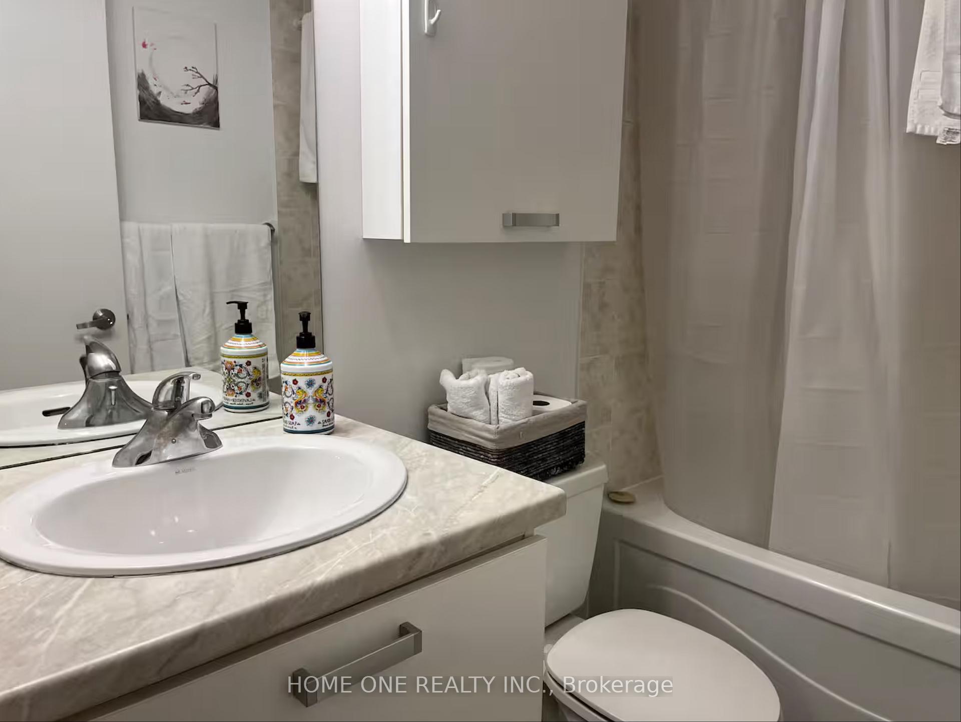Photo 4 of Unit 706, 38 Grenville Street, Toronto, Bay Street Corridor — HOMEH