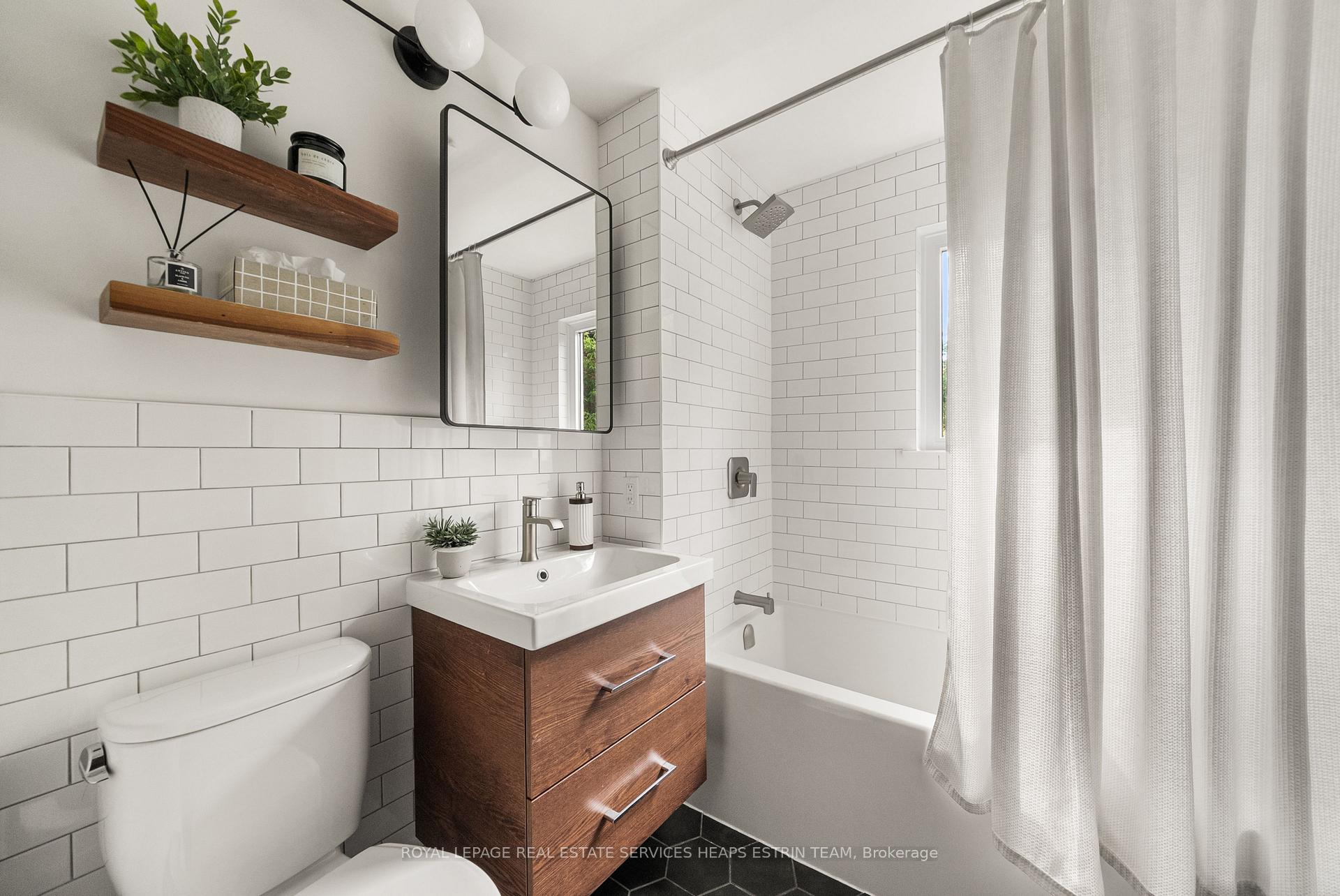 Photo 33 of 56 Durie Street, Toronto, High Park-Swansea — HOMEH