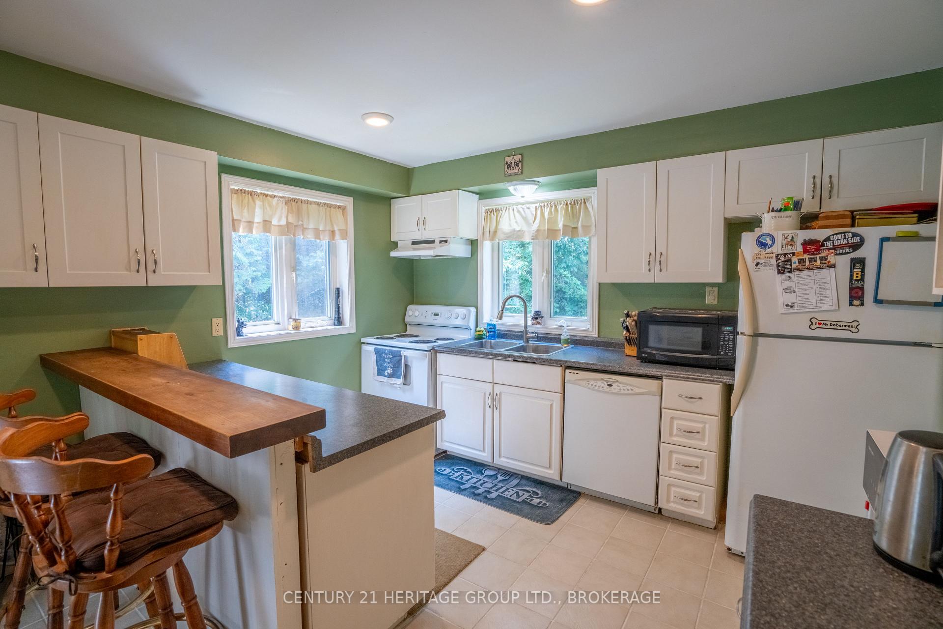 Photo 23 of 15 Maple View Court, Addington Highlands, Addington Highlands — HOMEH