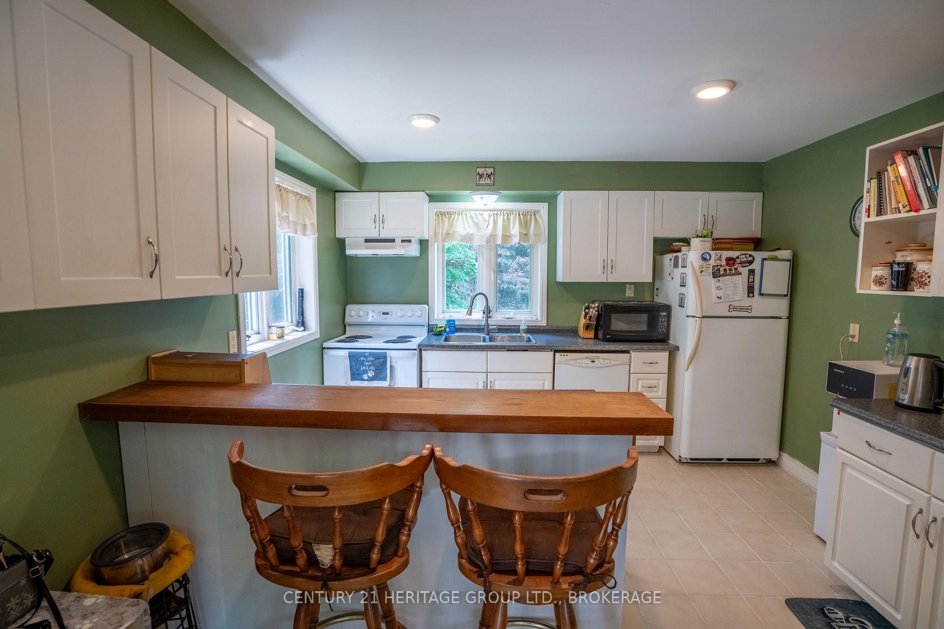 Photo 22 of 15 Maple View Court, Addington Highlands, Addington Highlands — HOMEH