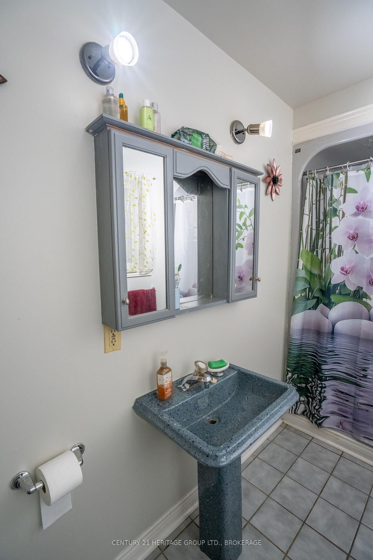 Photo 34 of 15 Maple View Court, Addington Highlands, Addington Highlands — HOMEH