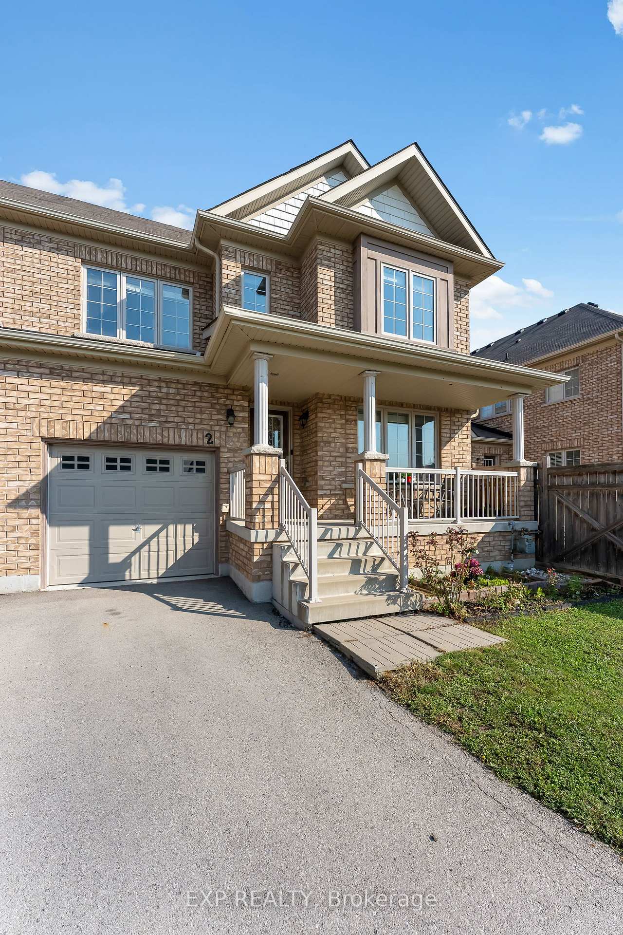 Photo 6 of 2 Durham Way, Niagara-on-the-Lake, Glendale — HOMEH