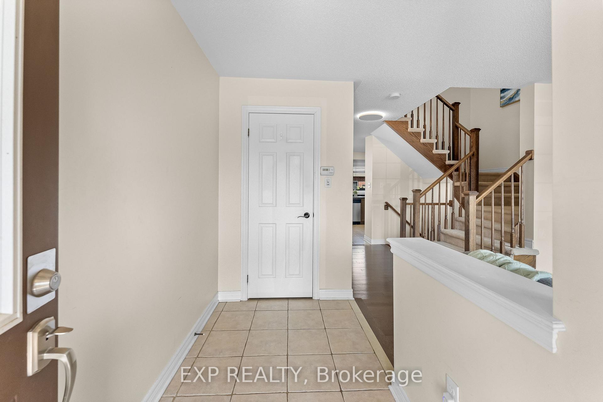 Photo 12 of 2 Durham Way, Niagara-on-the-Lake, Glendale — HOMEH