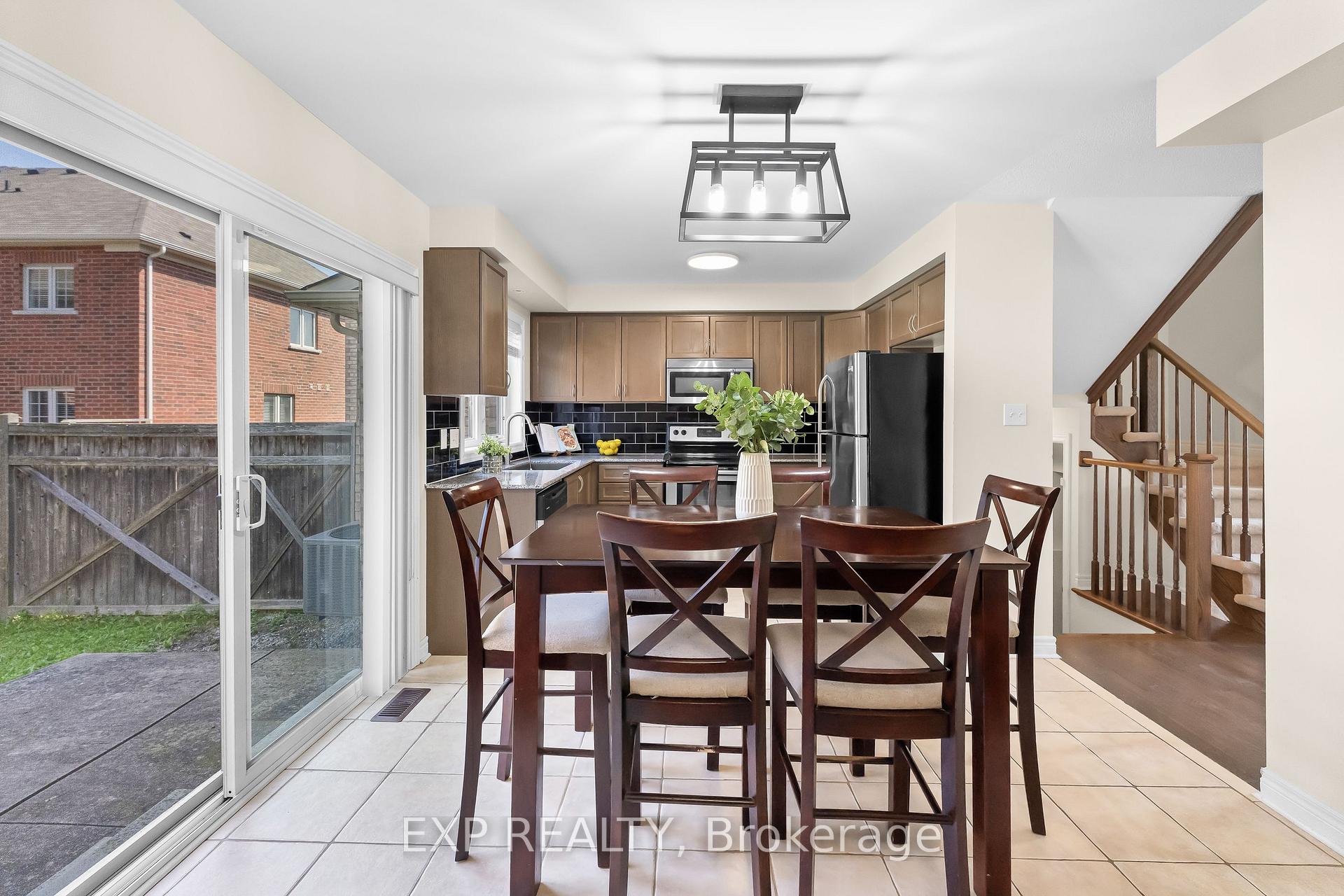 Photo 19 of 2 Durham Way, Niagara-on-the-Lake, Glendale — HOMEH