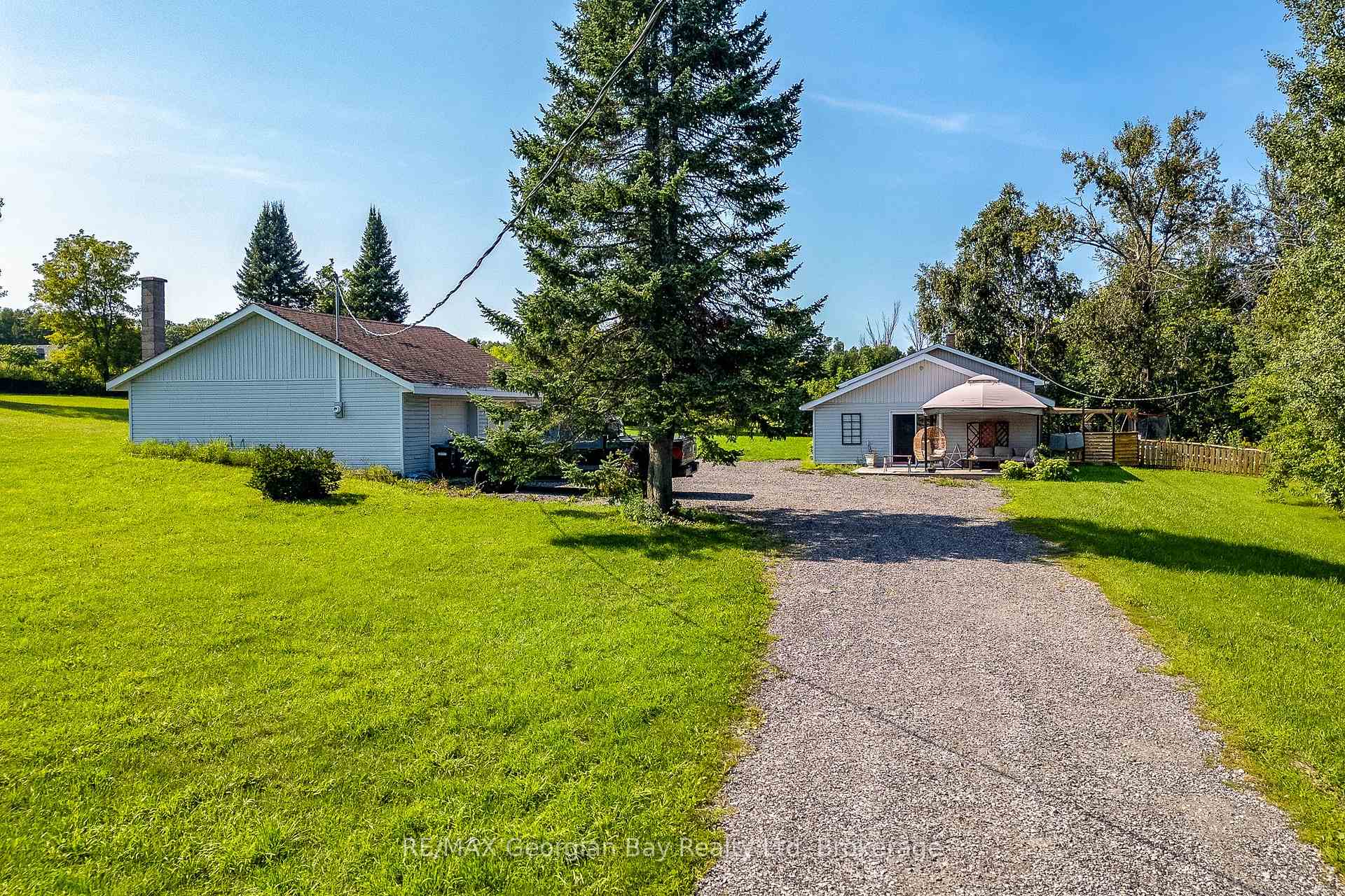 Photo 2 of 1046 Henry Street, Tay, Waverley — HOMEH