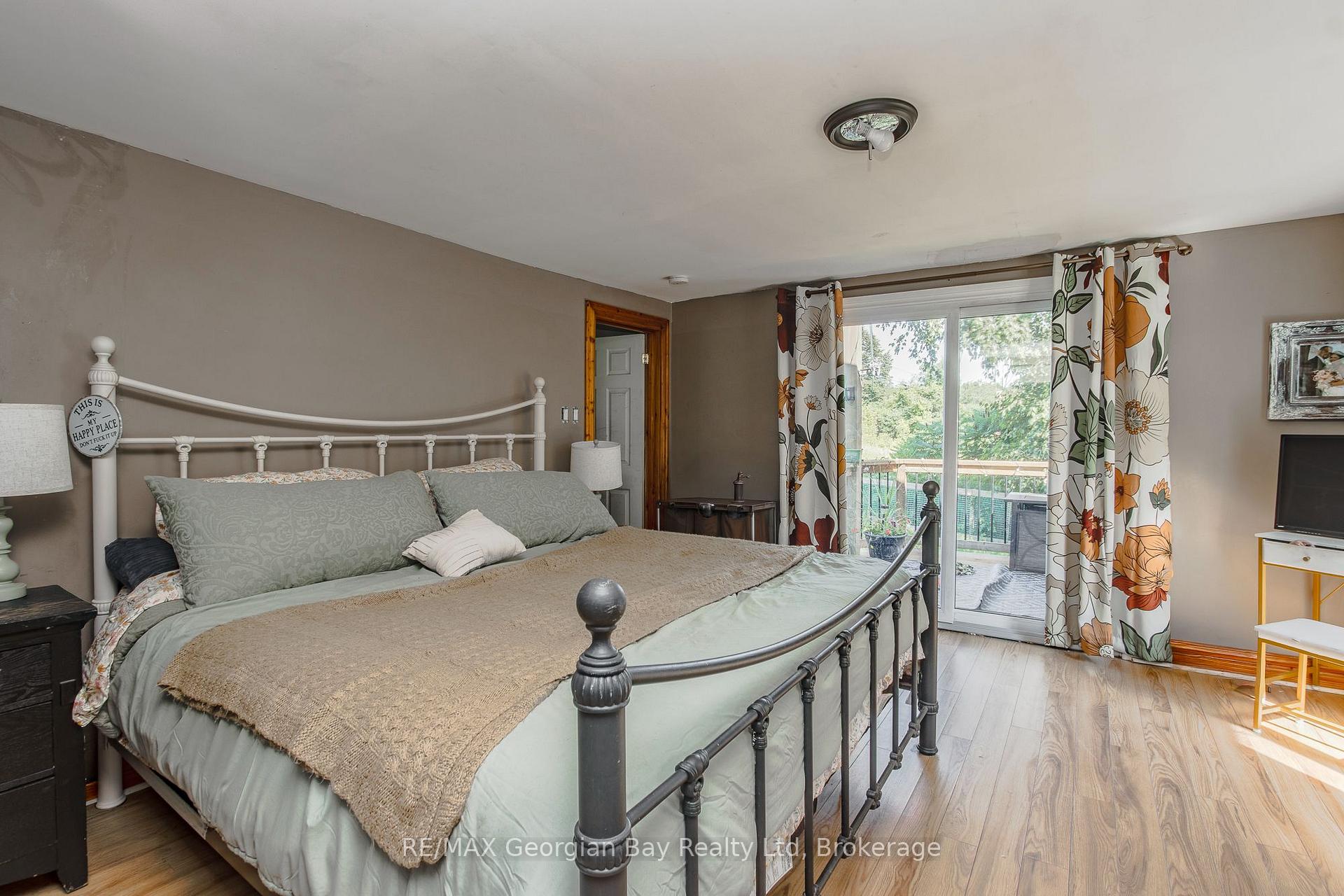 Photo 16 of 1046 Henry Street, Tay, Waverley — HOMEH