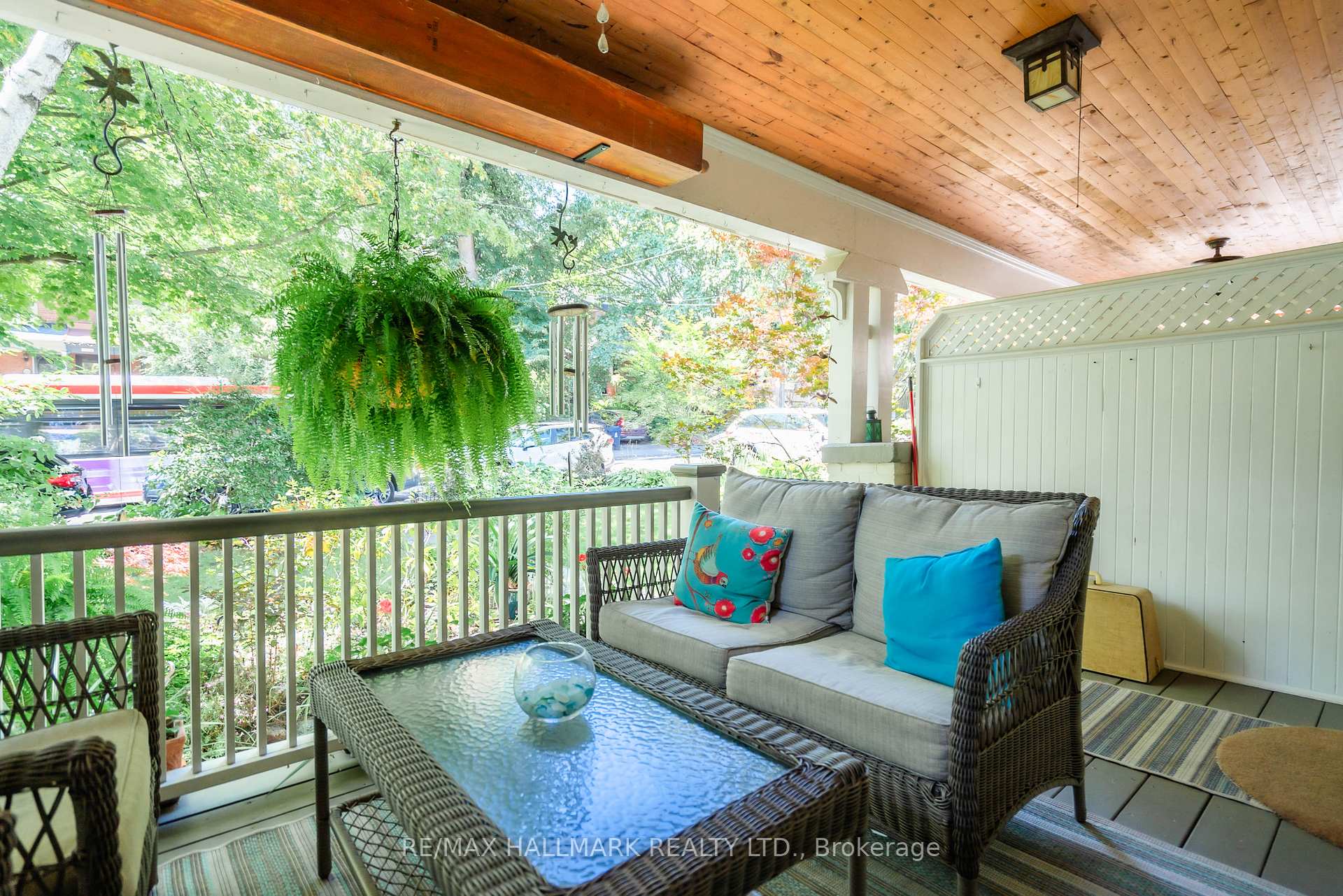 Photo 3 of 177 Wineva Avenue, Toronto, The Beaches — HOMEH