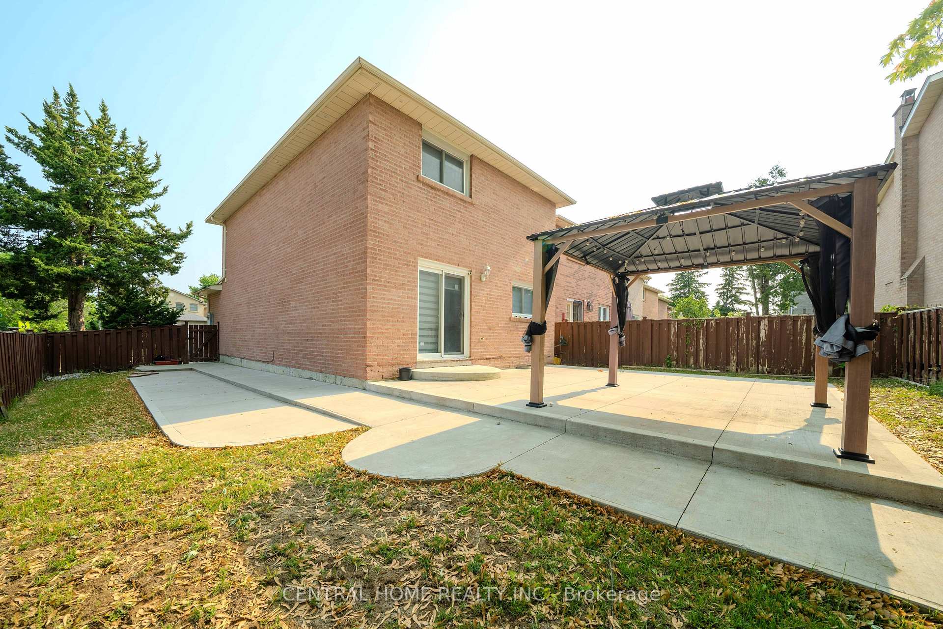 Photo 2 of 2 Noel Street, Markham, Markham Village — HOMEH