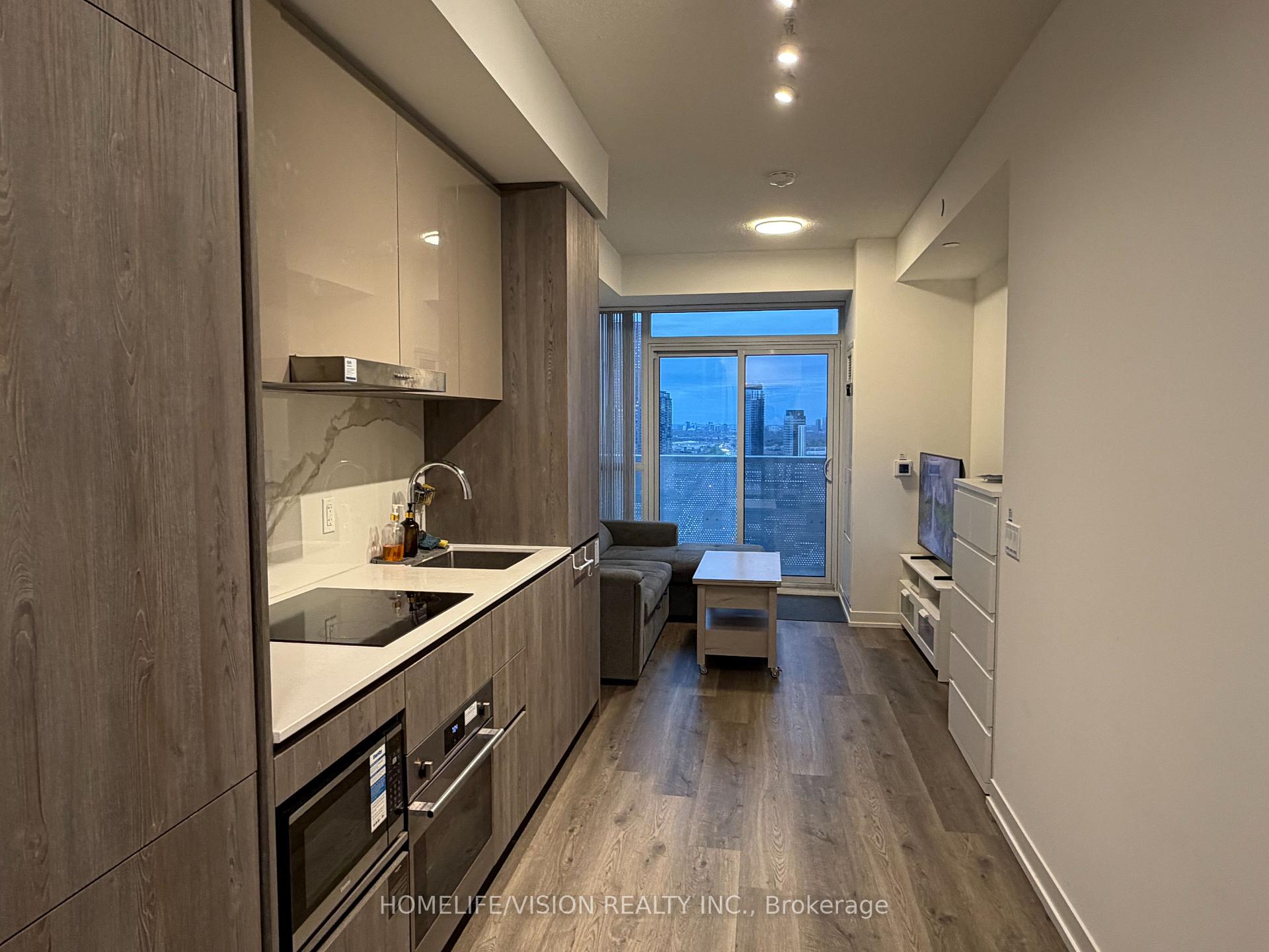 Photo 8 of Unit 3207, 8 Interchange Way, Vaughan, Vaughan Corporate Centre — HOMEH
