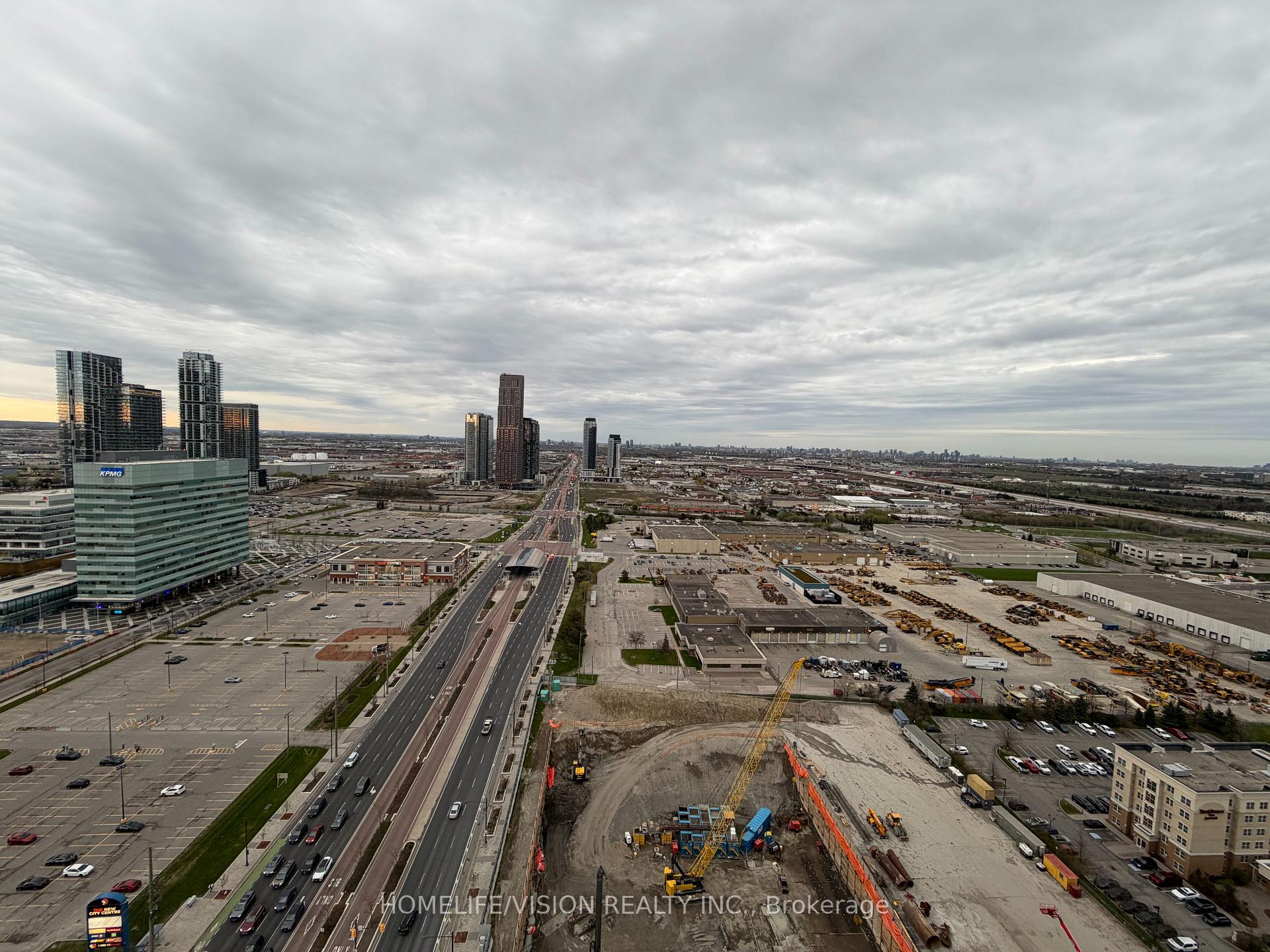Photo 18 of Unit 3207, 8 Interchange Way, Vaughan, Vaughan Corporate Centre — HOMEH