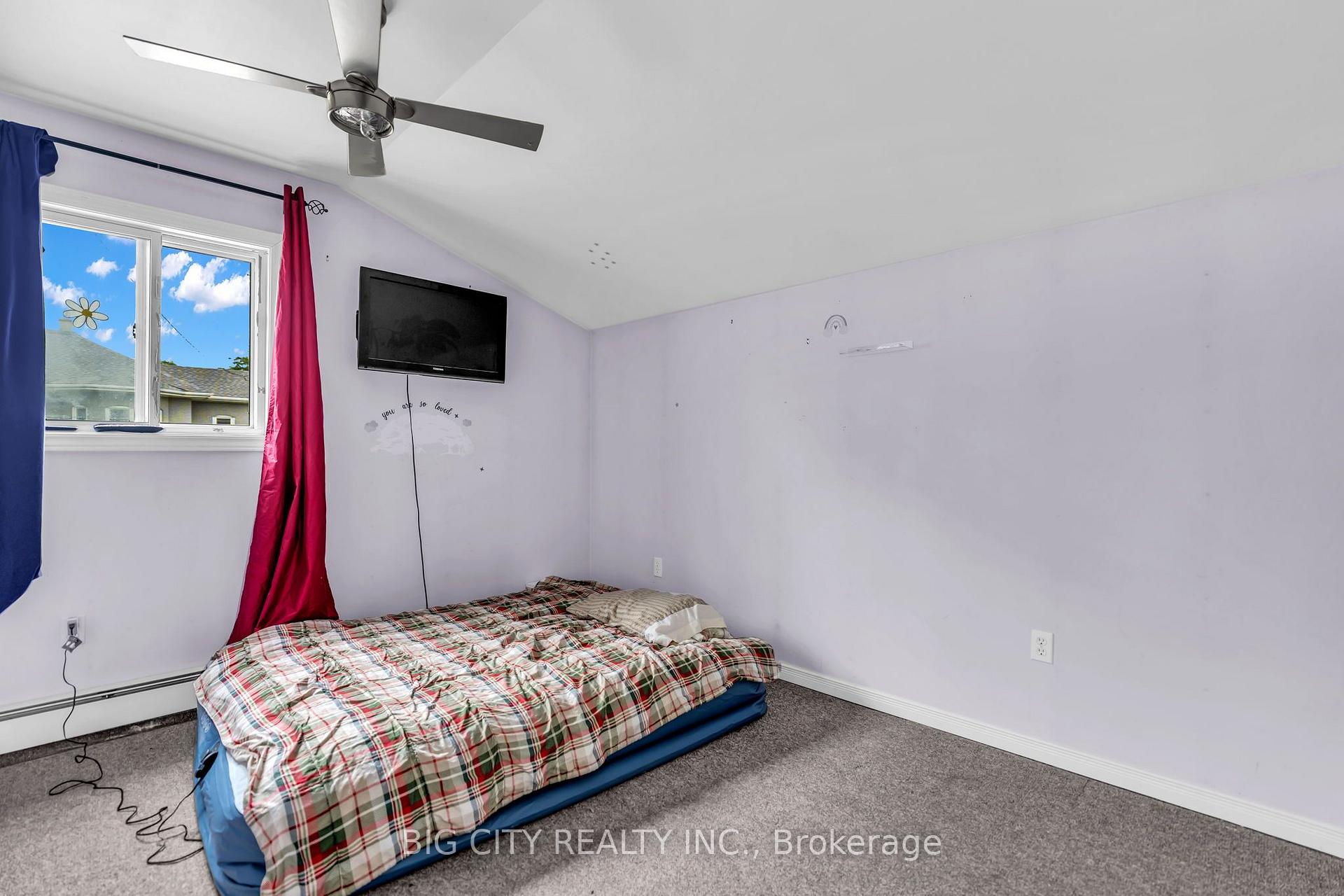 Photo 11 of 16 East Avenue, St. Thomas — HOMEH