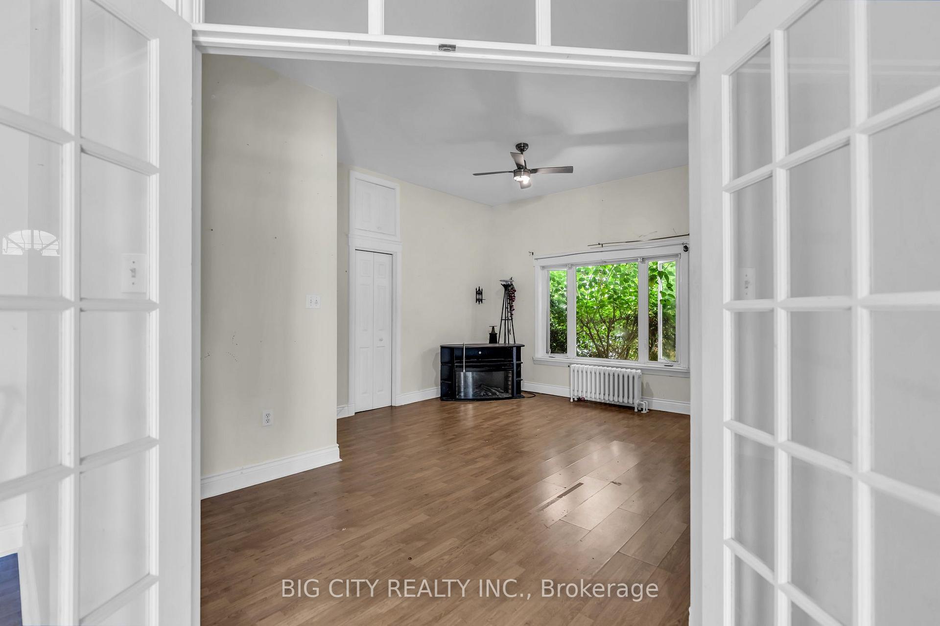 Photo 15 of 16 East Avenue, St. Thomas — HOMEH