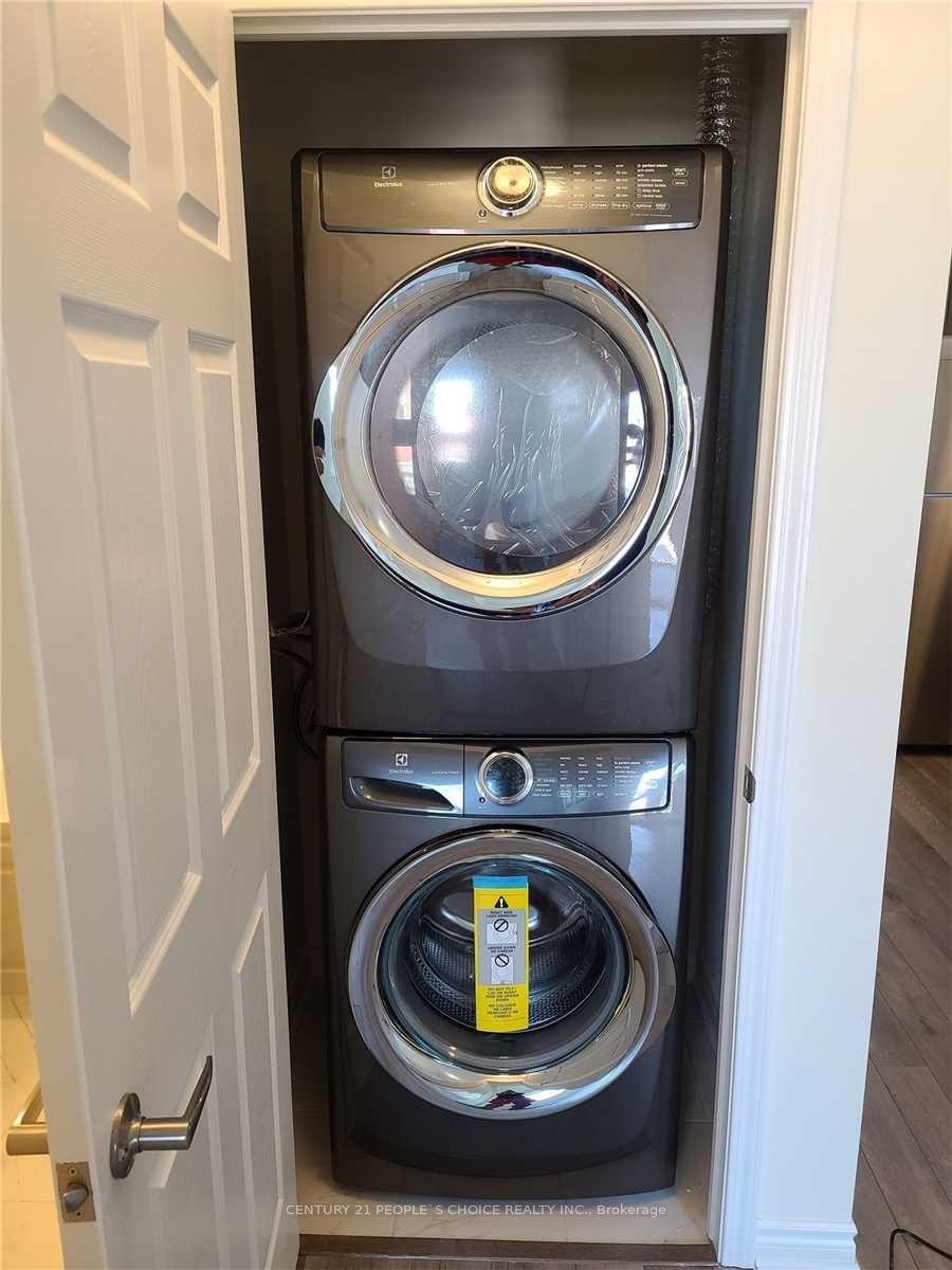 Photo 10 of Unit 325, 200 Lagerfeld Drive, Brampton, Northwest Brampton — HOMEH