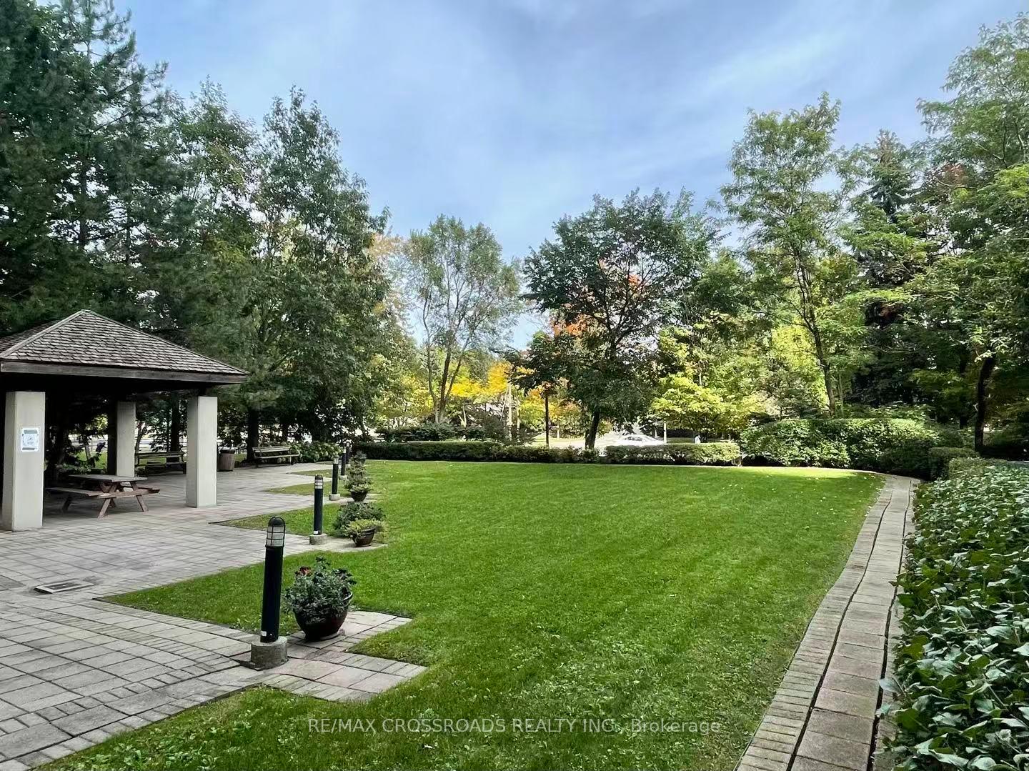 Photo 12 of Unit 2012, 28 Empress Avenue, North York, Willowdale East — HOMEH