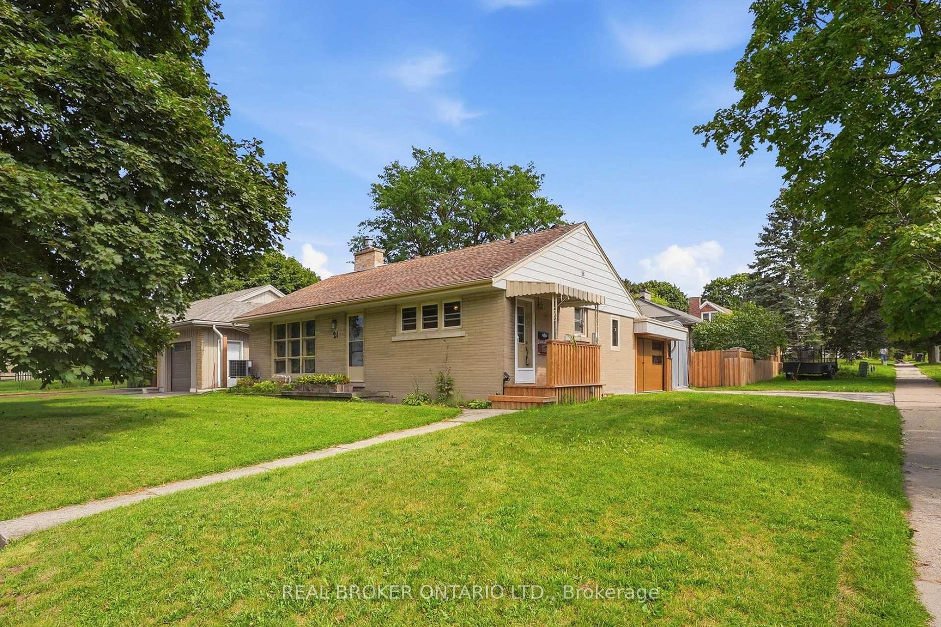 Front of 21 Oakwood Avenue