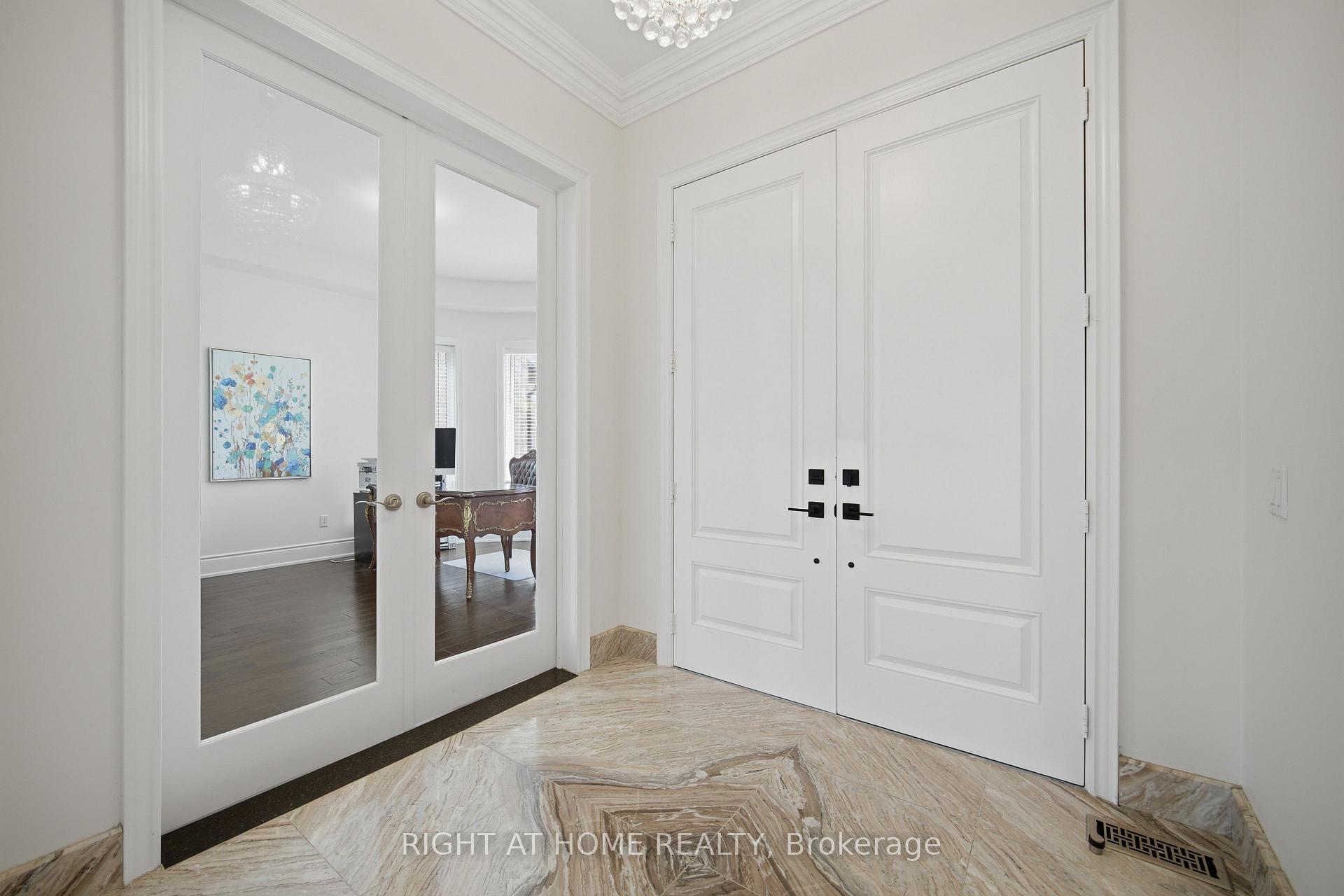 Photo 6 of 33 Keatley Drive, Vaughan, Patterson — HOMEH