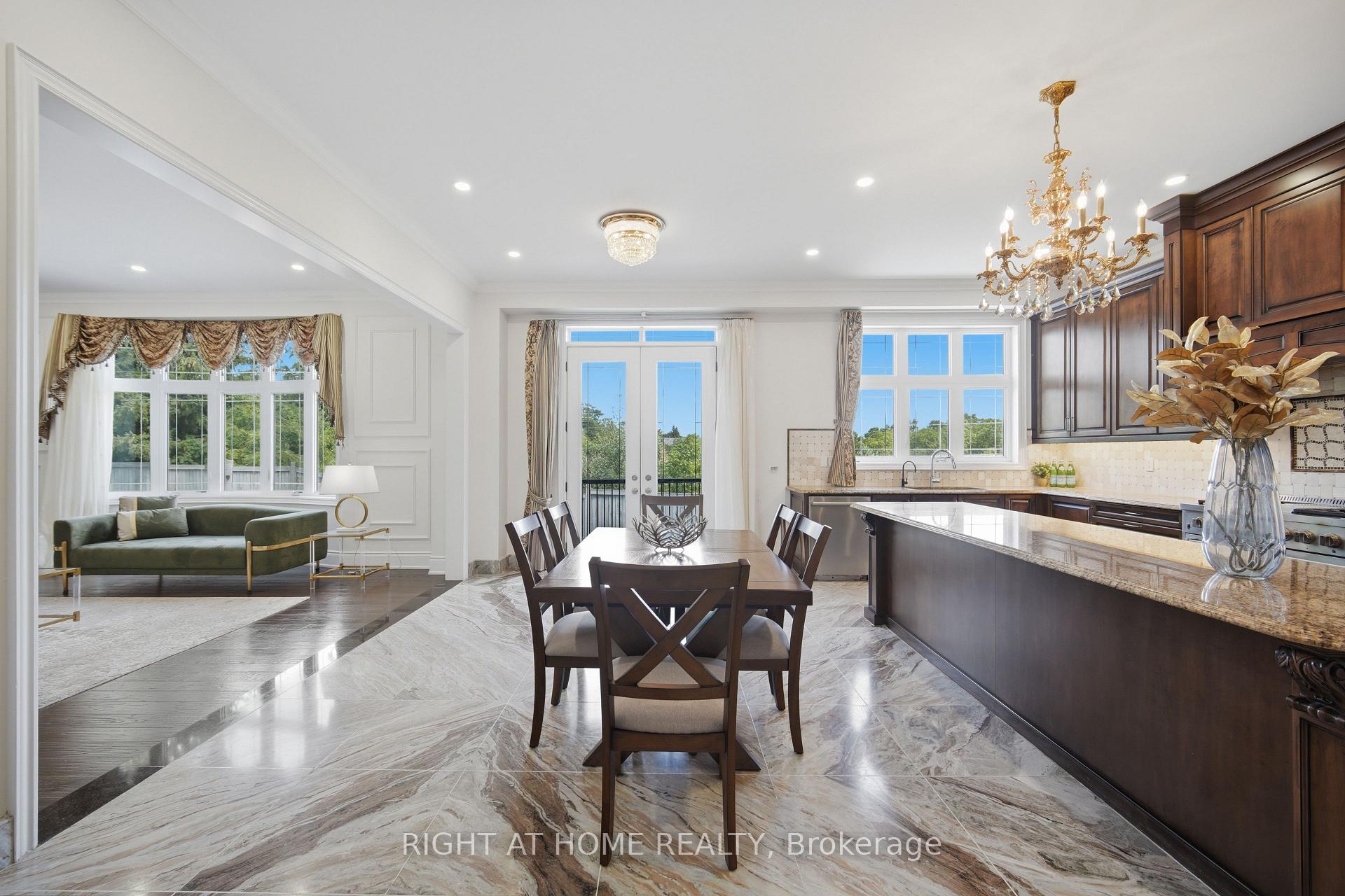 Photo 13 of 33 Keatley Drive, Vaughan, Patterson — HOMEH