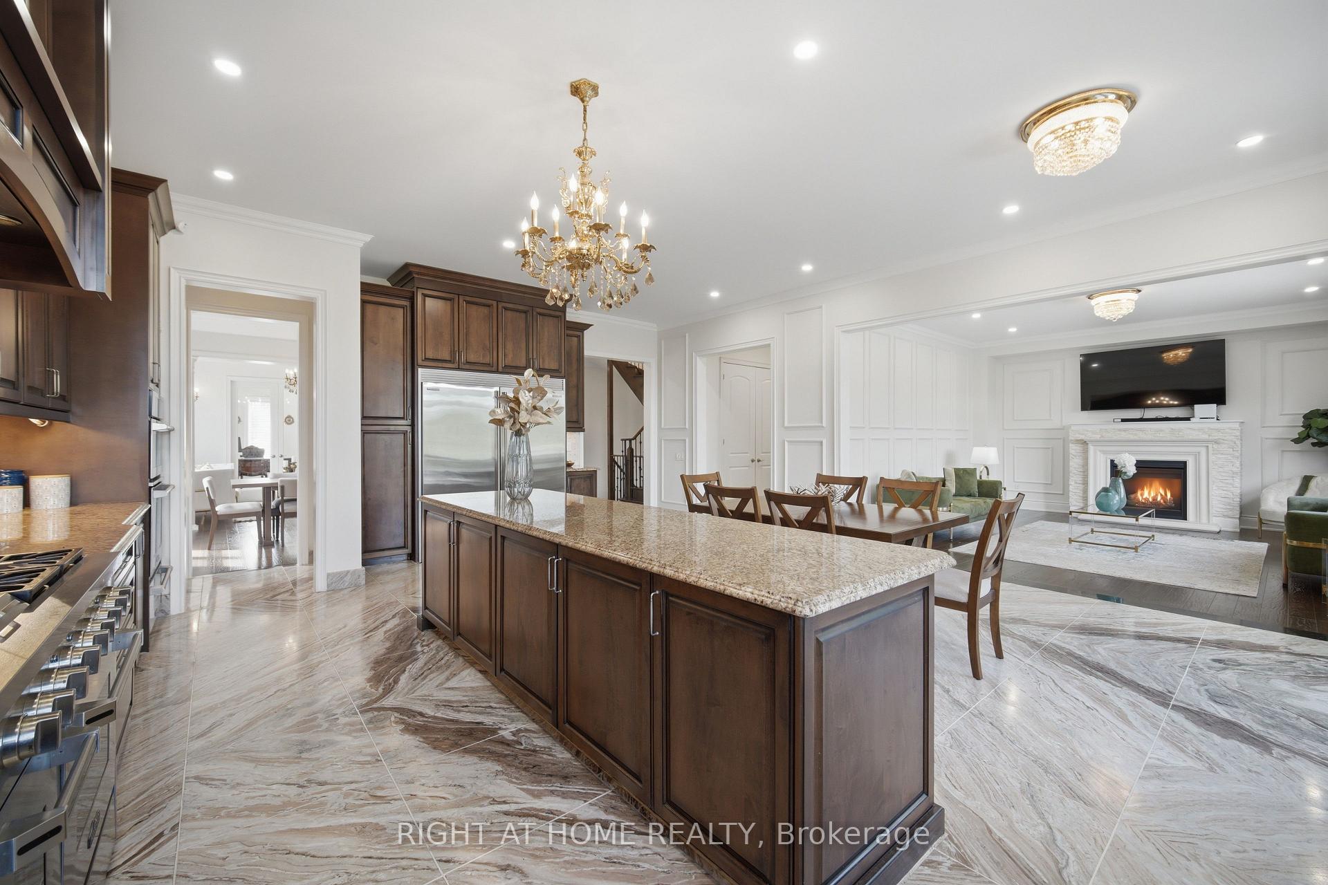 Photo 14 of 33 Keatley Drive, Vaughan, Patterson — HOMEH