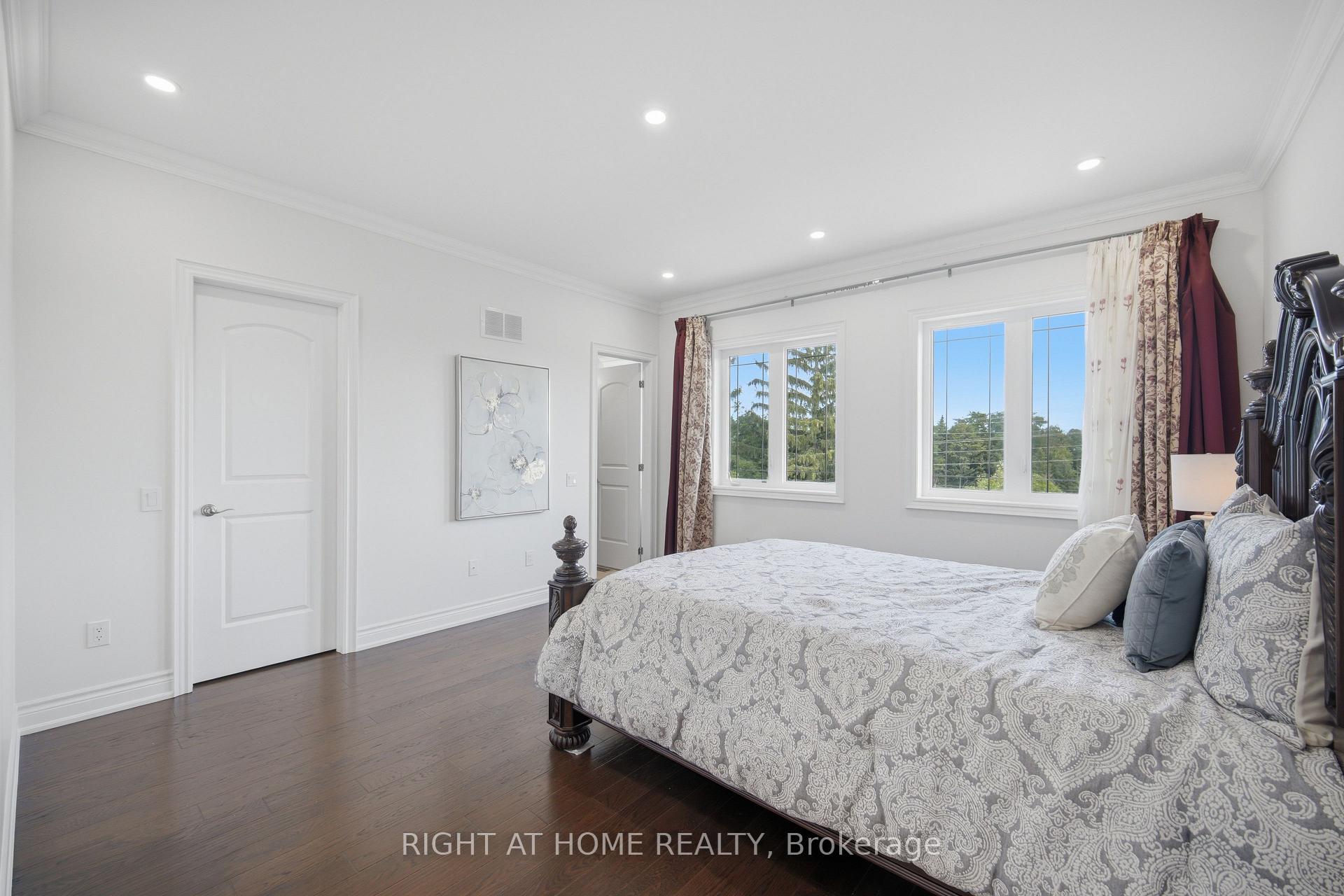 Photo 24 of 33 Keatley Drive, Vaughan, Patterson — HOMEH