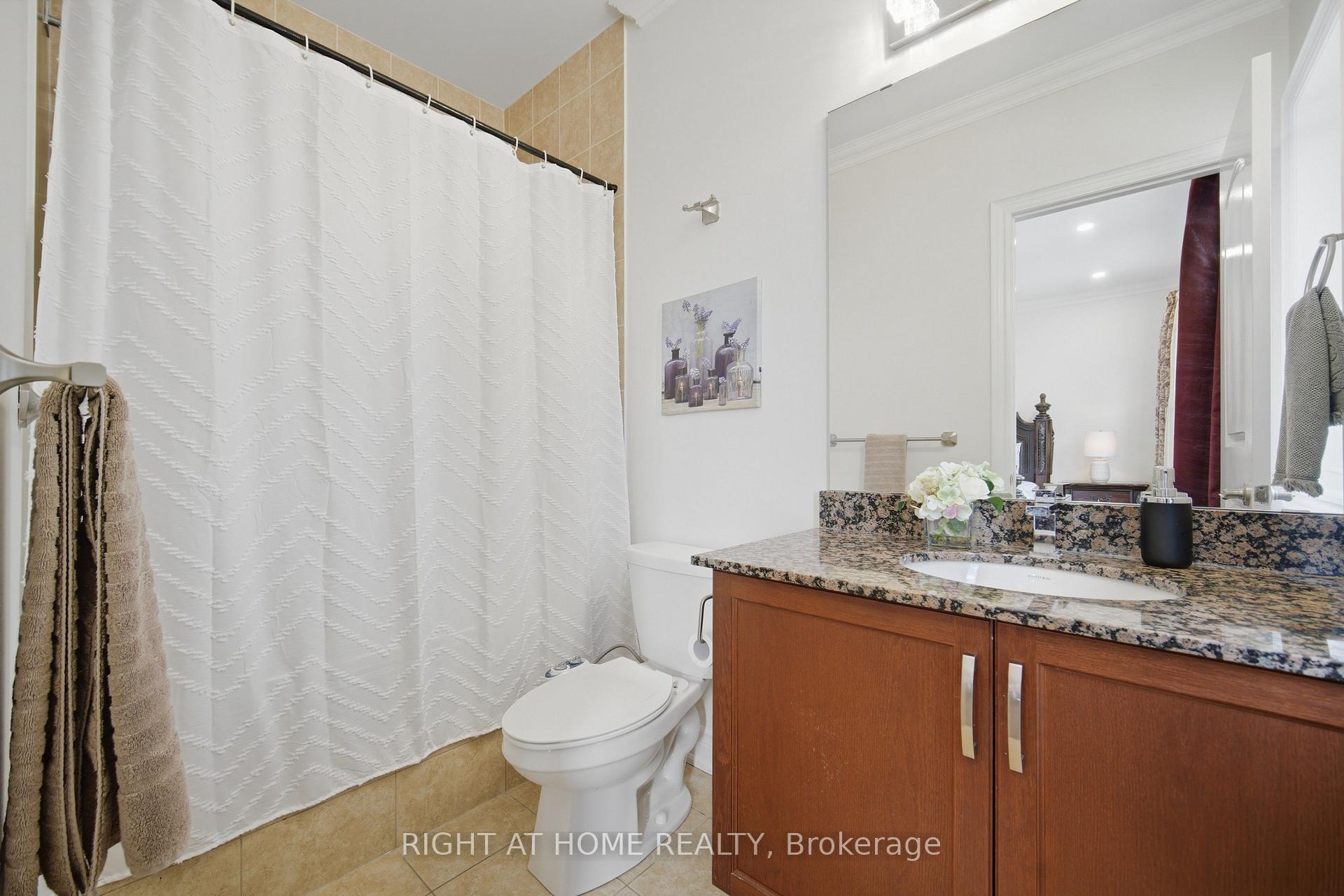 Photo 26 of 33 Keatley Drive, Vaughan, Patterson — HOMEH