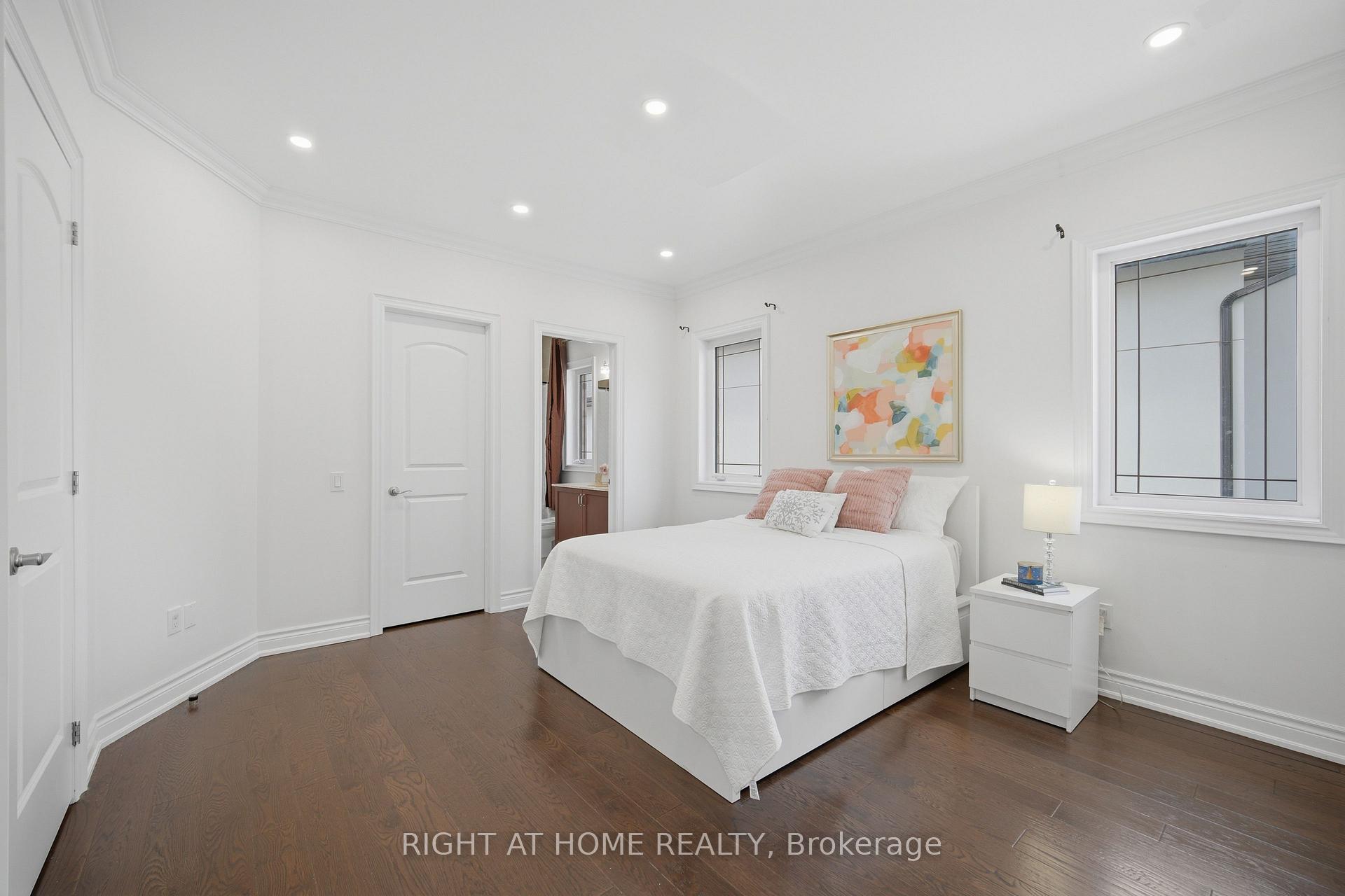 Photo 27 of 33 Keatley Drive, Vaughan, Patterson — HOMEH