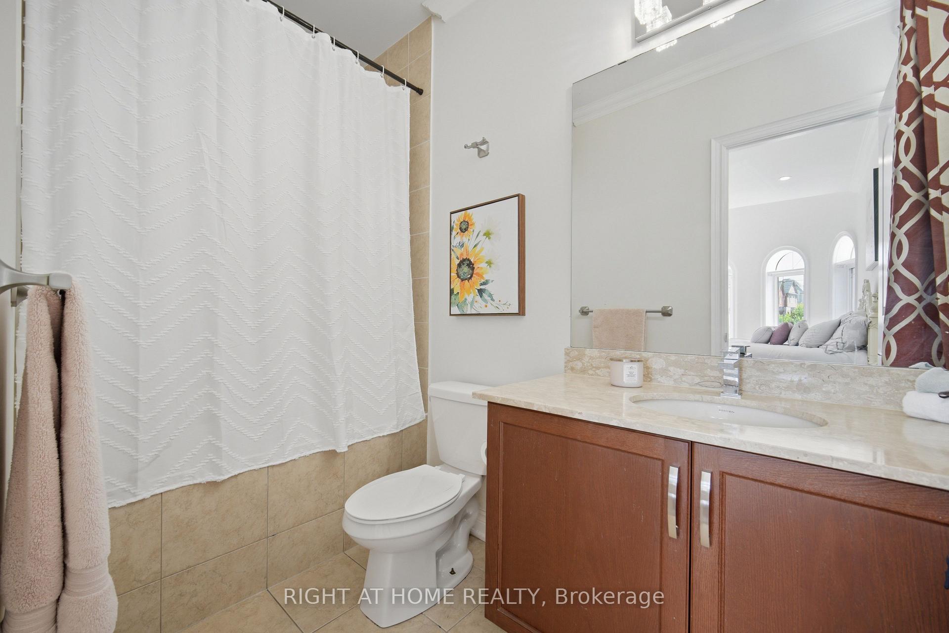 Photo 35 of 33 Keatley Drive, Vaughan, Patterson — HOMEH