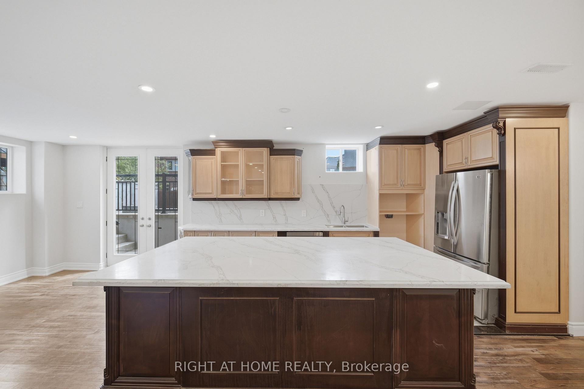Photo 41 of 33 Keatley Drive, Vaughan, Patterson — HOMEH