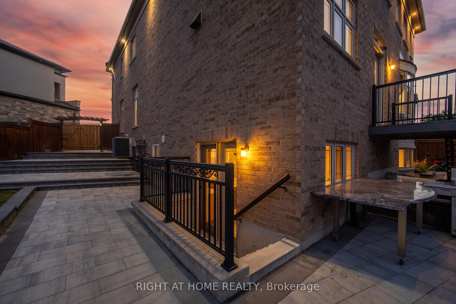 Photo 46 of 33 Keatley Drive, Vaughan, Patterson — HOMEH