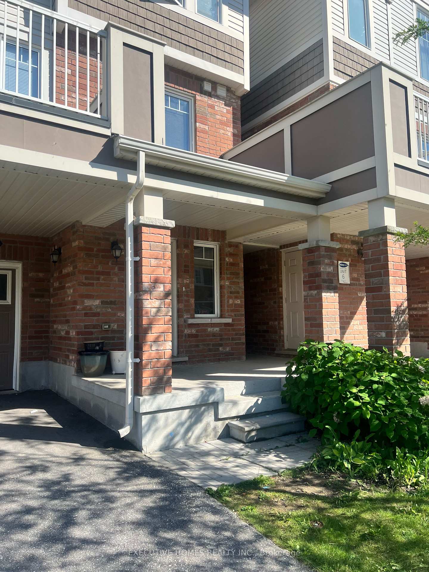 Photo 2 of 288 Reis Place, Milton, Ford — HOMEH